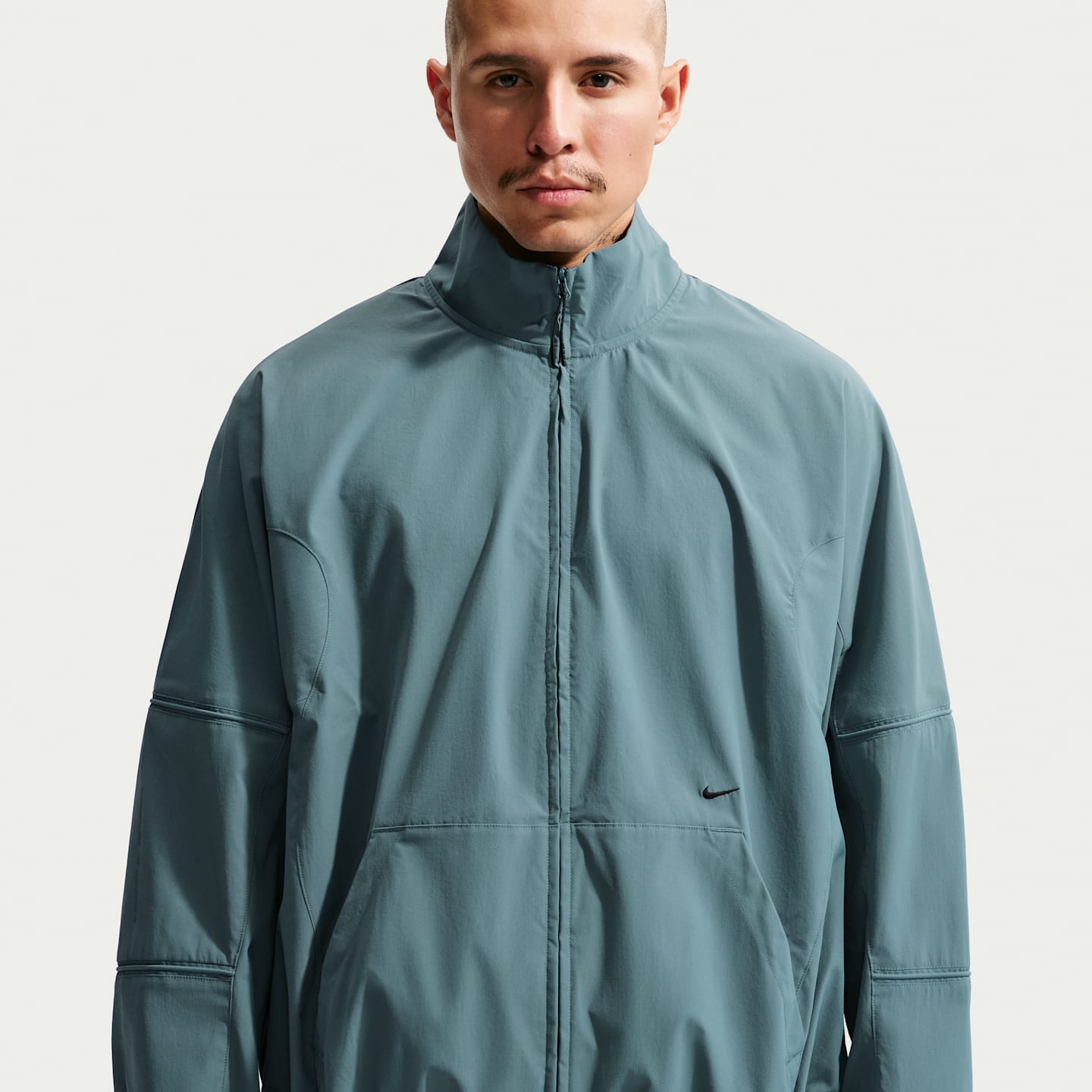 Мужские куртки Nike Tech Helios Men's Dri-FIT Full-Zip Jacket — фото 1