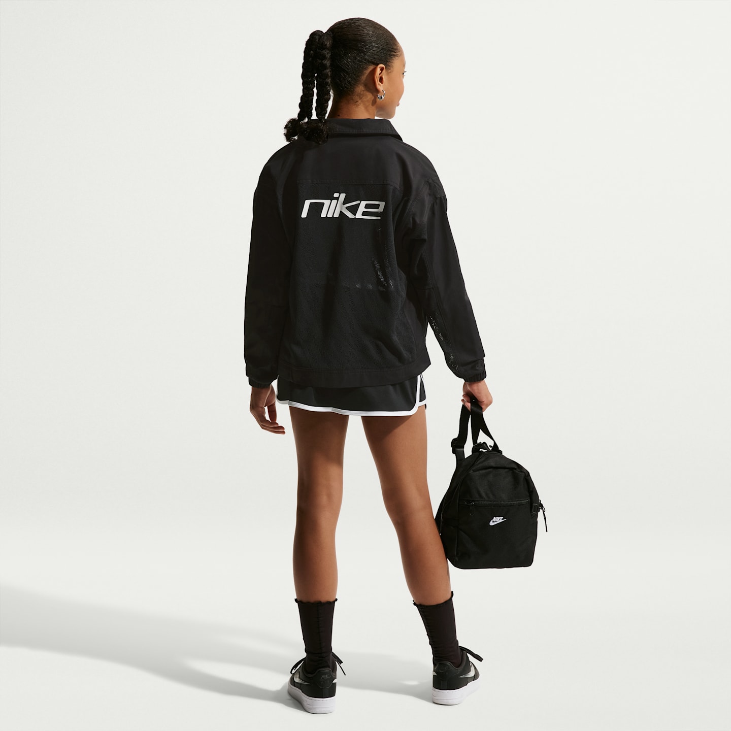 Детские куртки Nike Sportswear Big Kids' Woven Jacket — фото 5