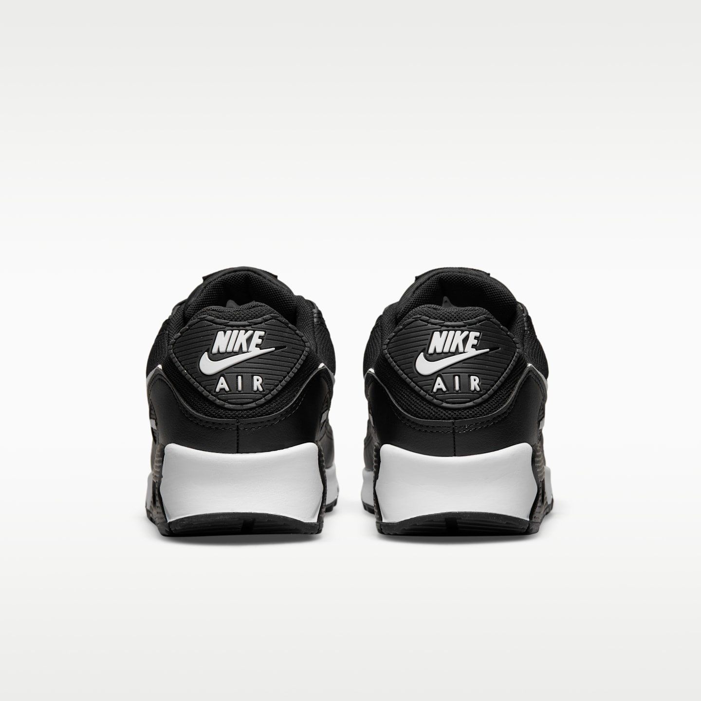 Женские кроссовки Nike Air Max 90 Women's Shoes — фото 7