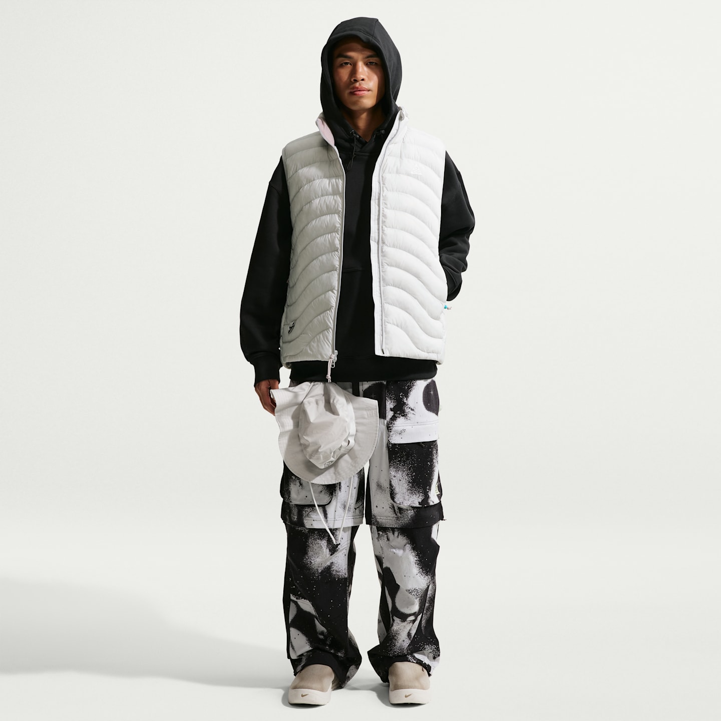 Мужские жилеты Nike ACG "Lava Flow" Men's Therma-FIT ADV Vest — фото 4