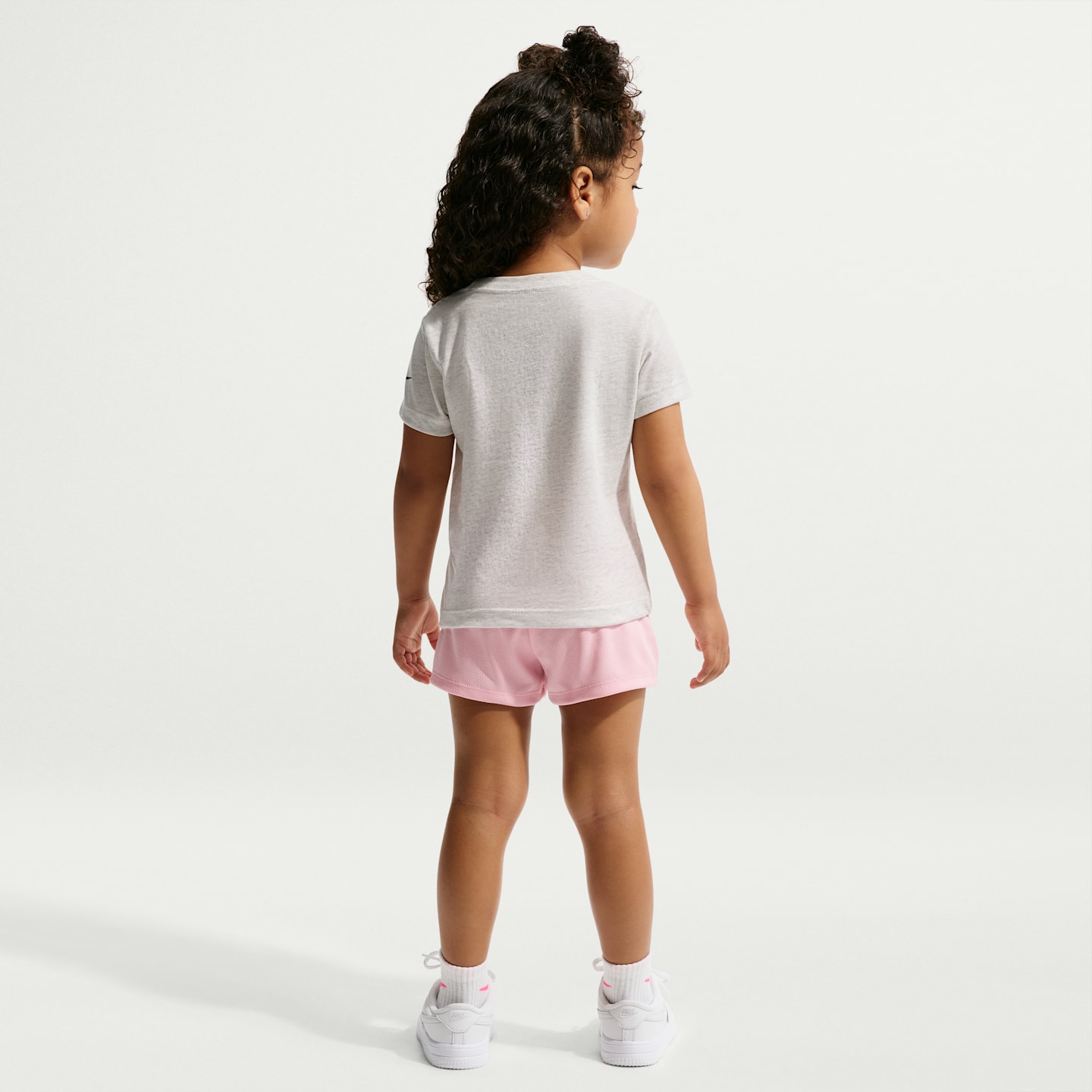 Детские футболки Nike Sportswear Toddler Graphic T-Shirt — фото 5