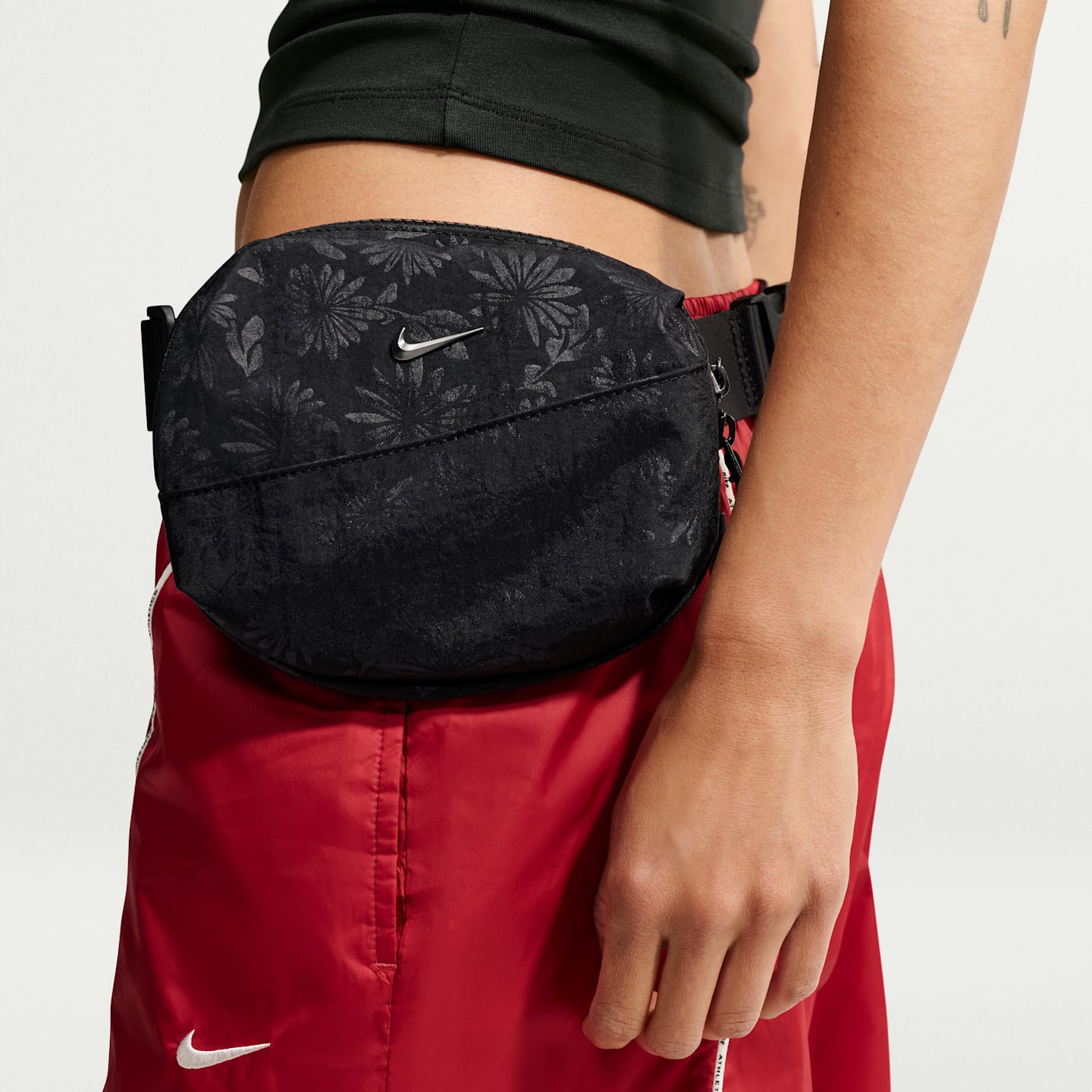 Женские кроссовки Nike Aura Floral Waistpack (2L) — фото 1