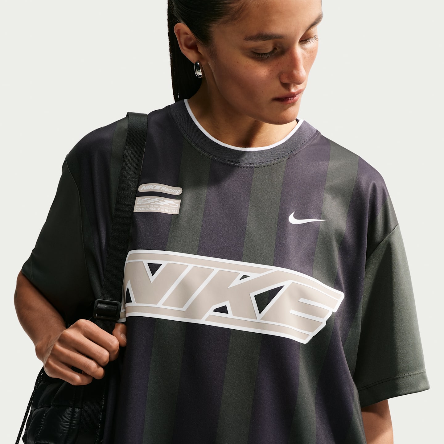 Женские платья Nike Sportswear Women's Oversized Jersey Mini Dress — фото 4