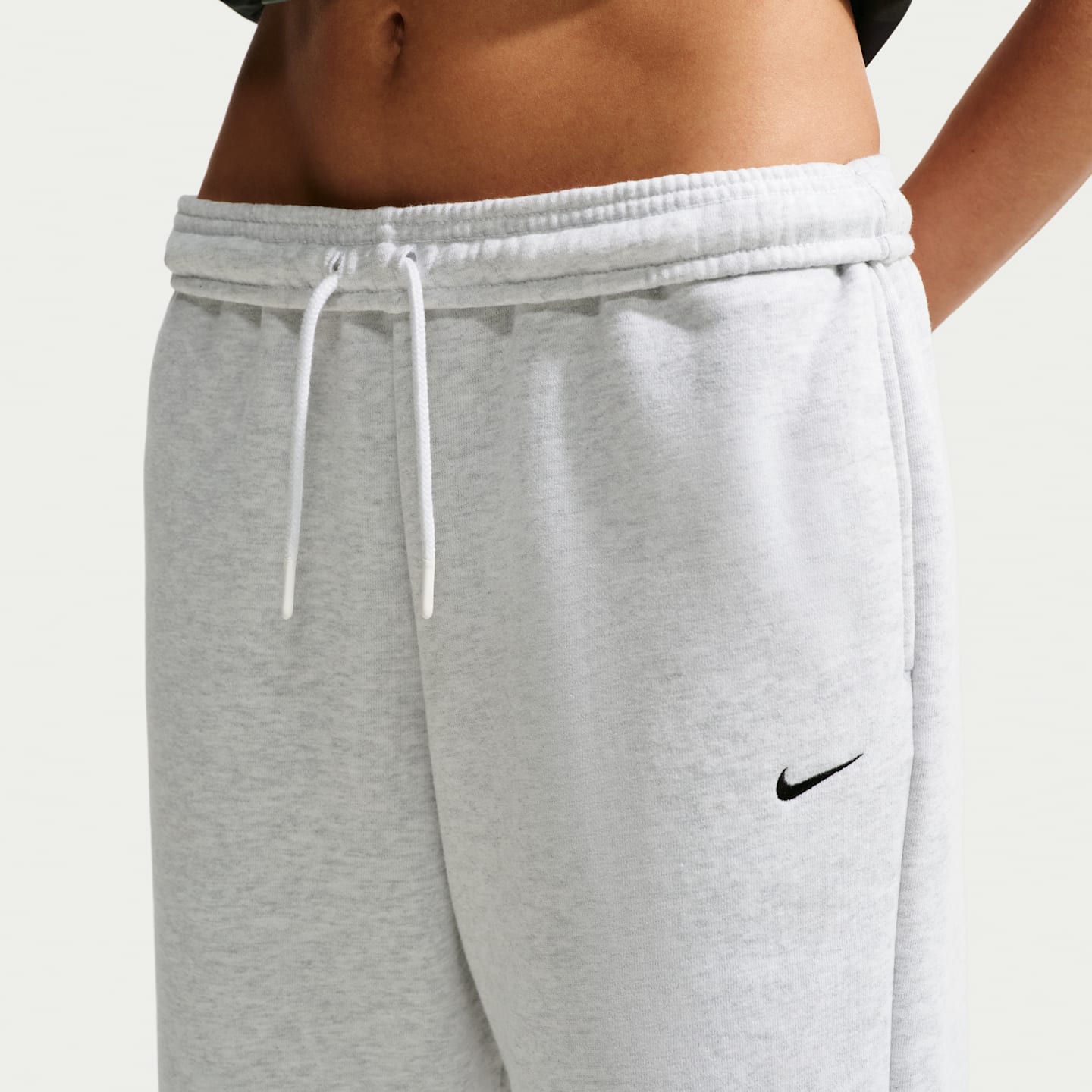 Женские брюки Nike Studio Fleece Medium Weight Women's High-Rise Oversized Cuffed Pants — фото 6