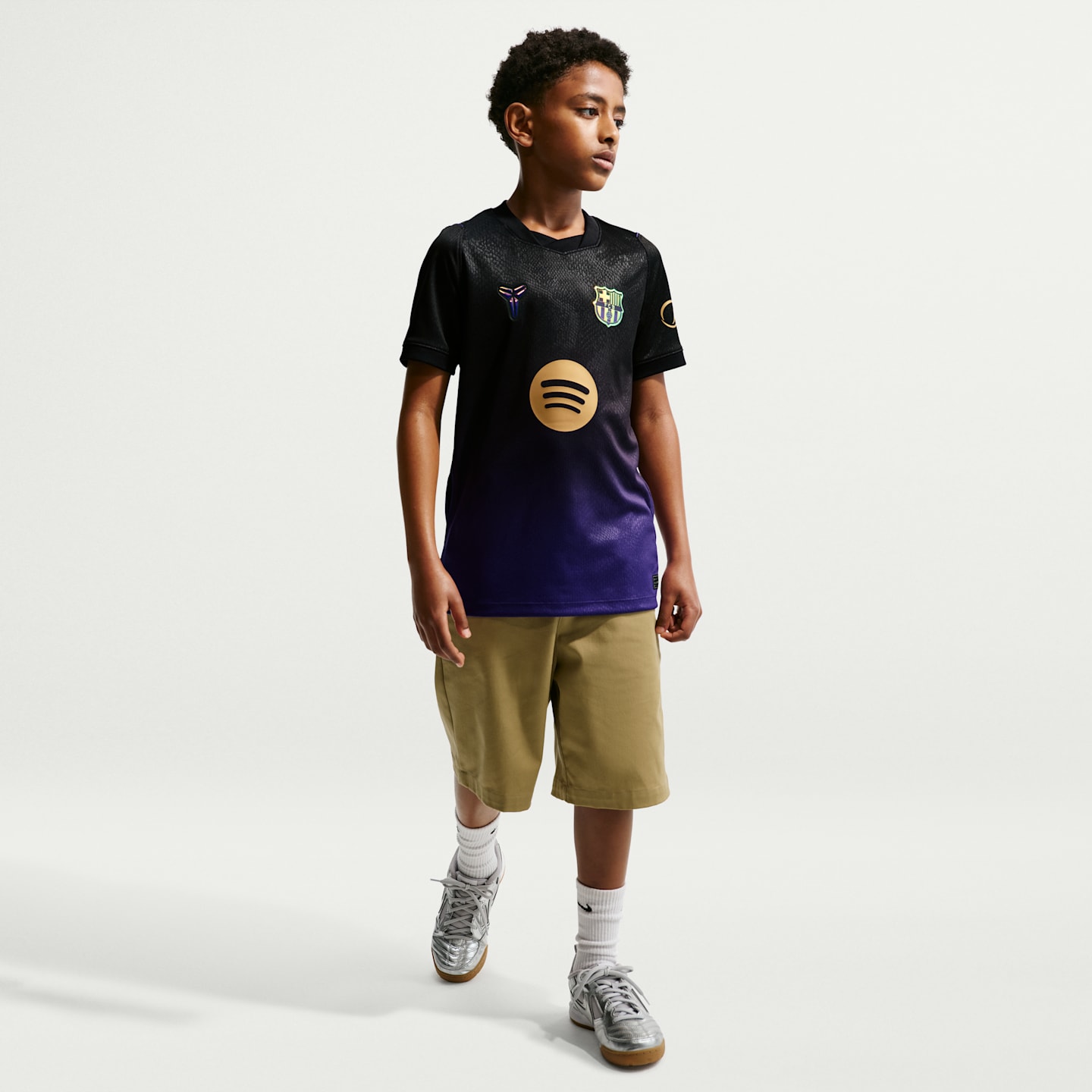 Детские кроссовки Nike Gavi Barcelona 2026/27 Stadium Away Kobe Big Kids' Nike Dri-FIT Soccer Jersey — фото 7