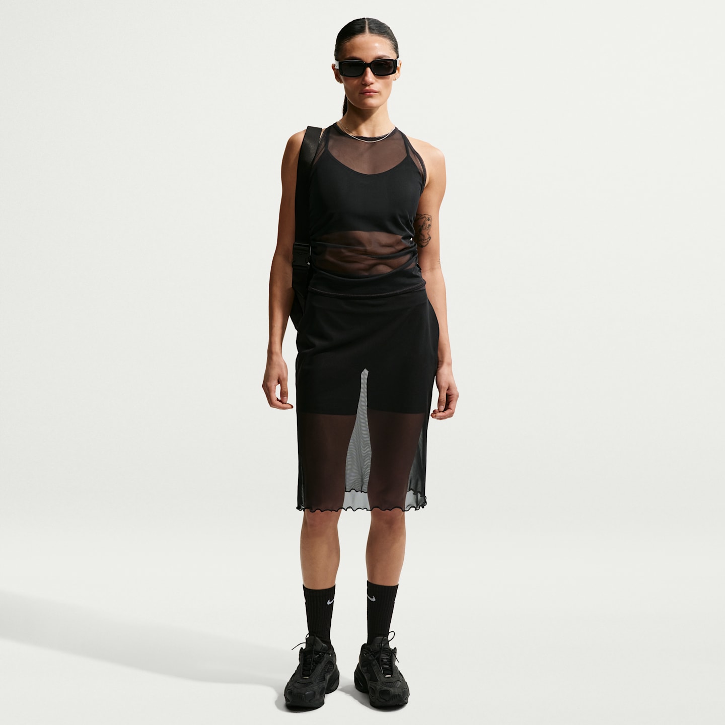 Женские юбки Nike Sportswear Women's Slim Sheer Skirt — фото 1