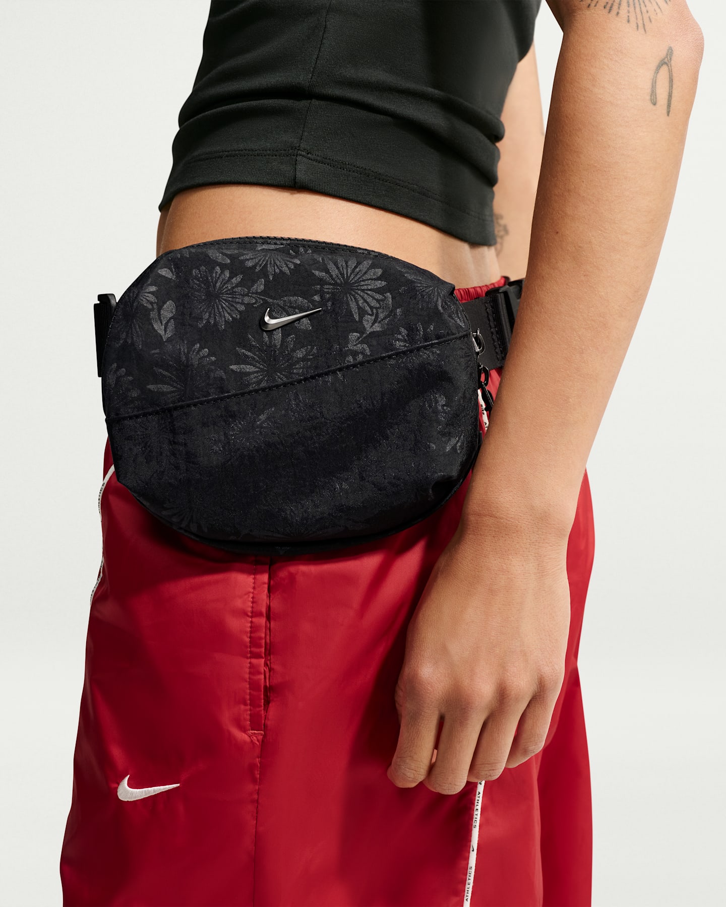Женские кроссовки Nike Aura Floral Waistpack (2L) — фото 8
