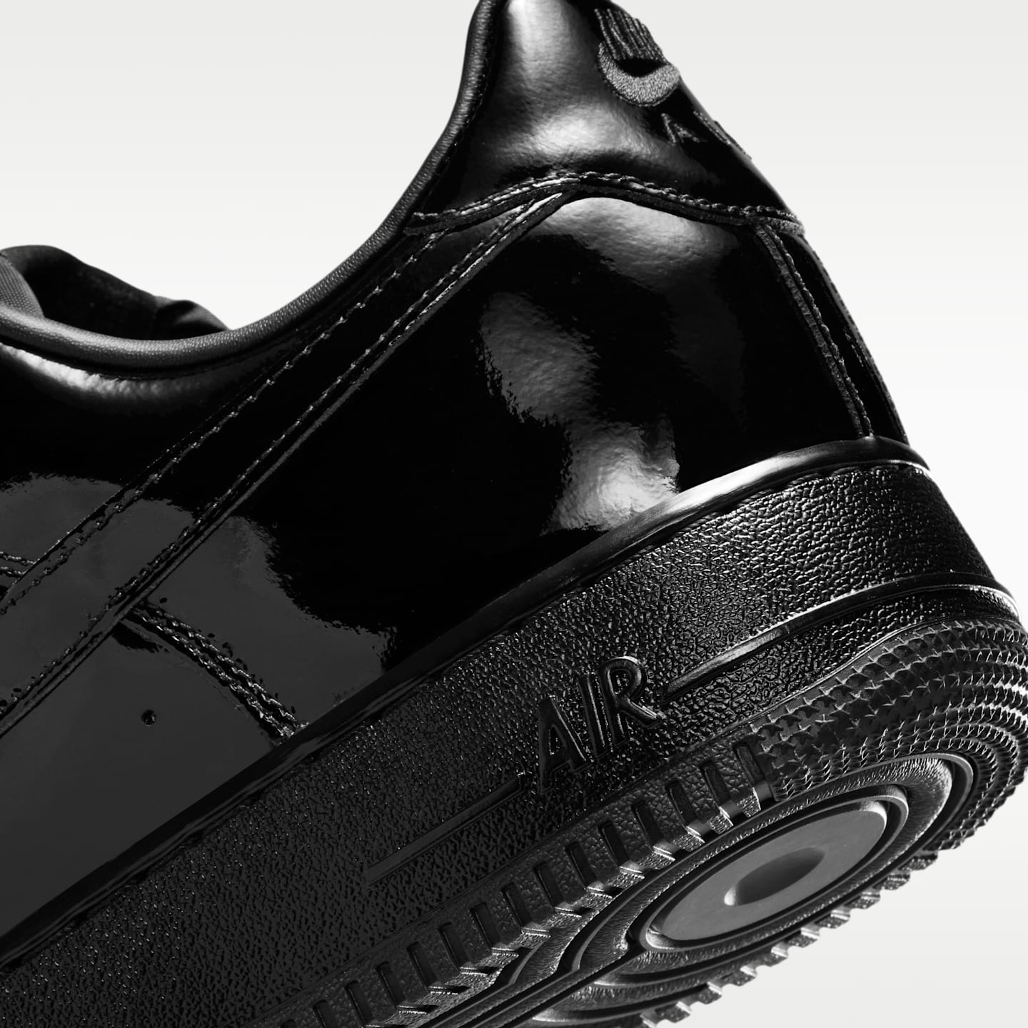 Мужские кроссовки Nike Air Force 1 '07 Patent Leather — фото 8