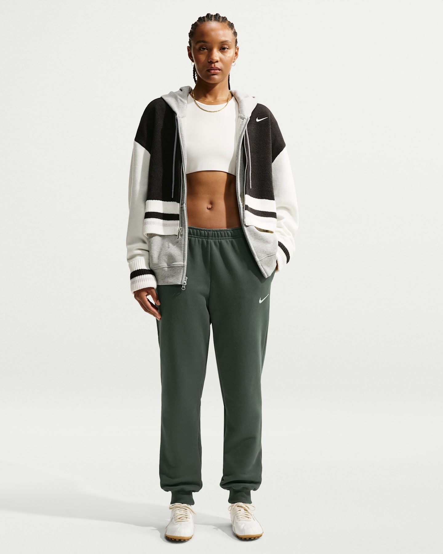 Женские брюки Nike Studio Fleece Medium Weight Women's Mid-Rise Joggers — фото 8