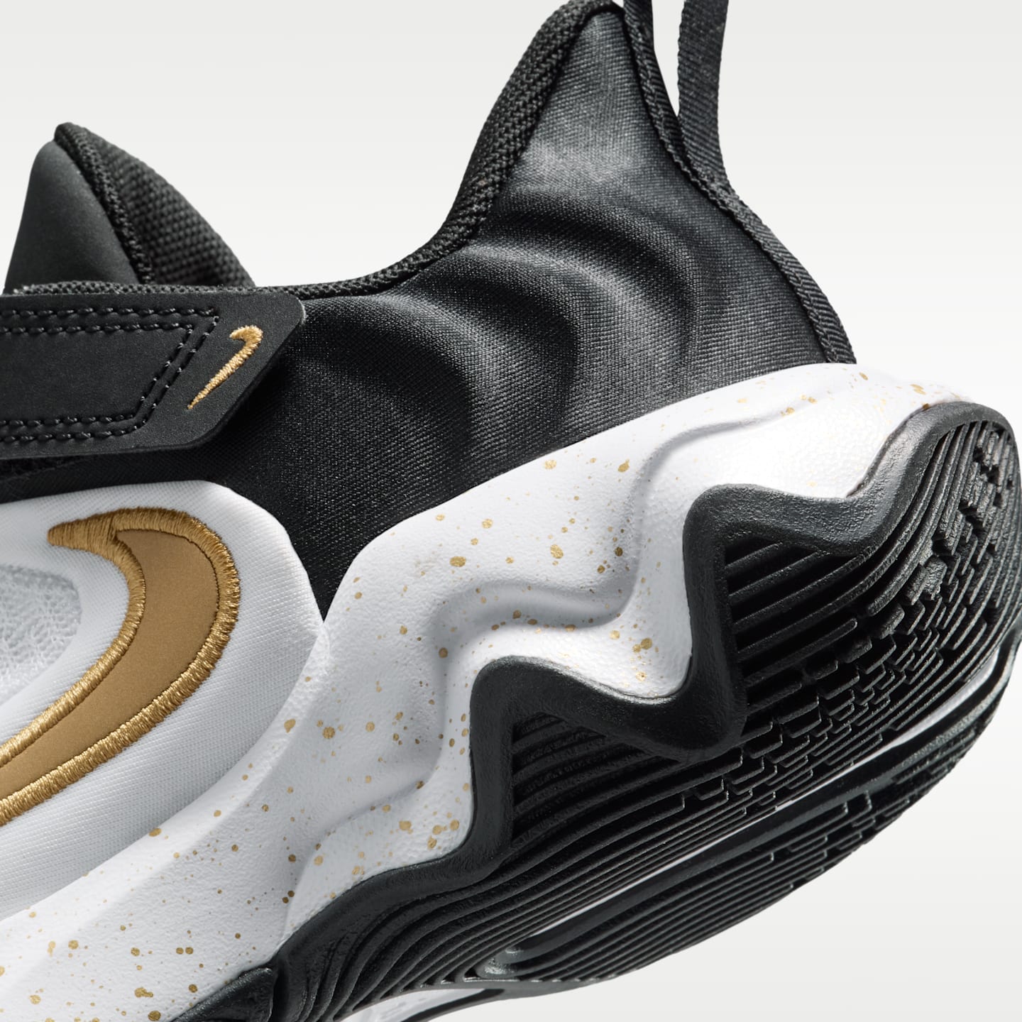 Детские кроссовки Nike Giannis Immortality 4 Little Kids' Shoes — фото 8