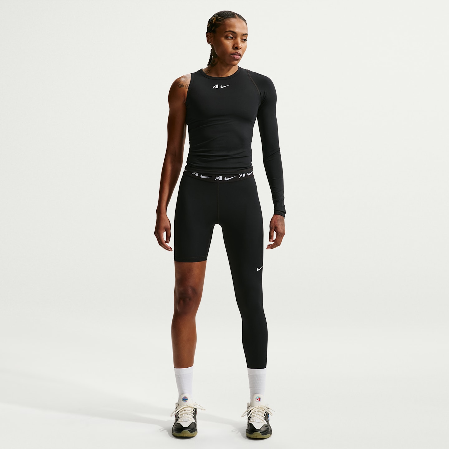Женские леггинсы Nike A'ja Wilson Women's A'symmetric Reversible Single-Leg Basketball Leggings — фото 1