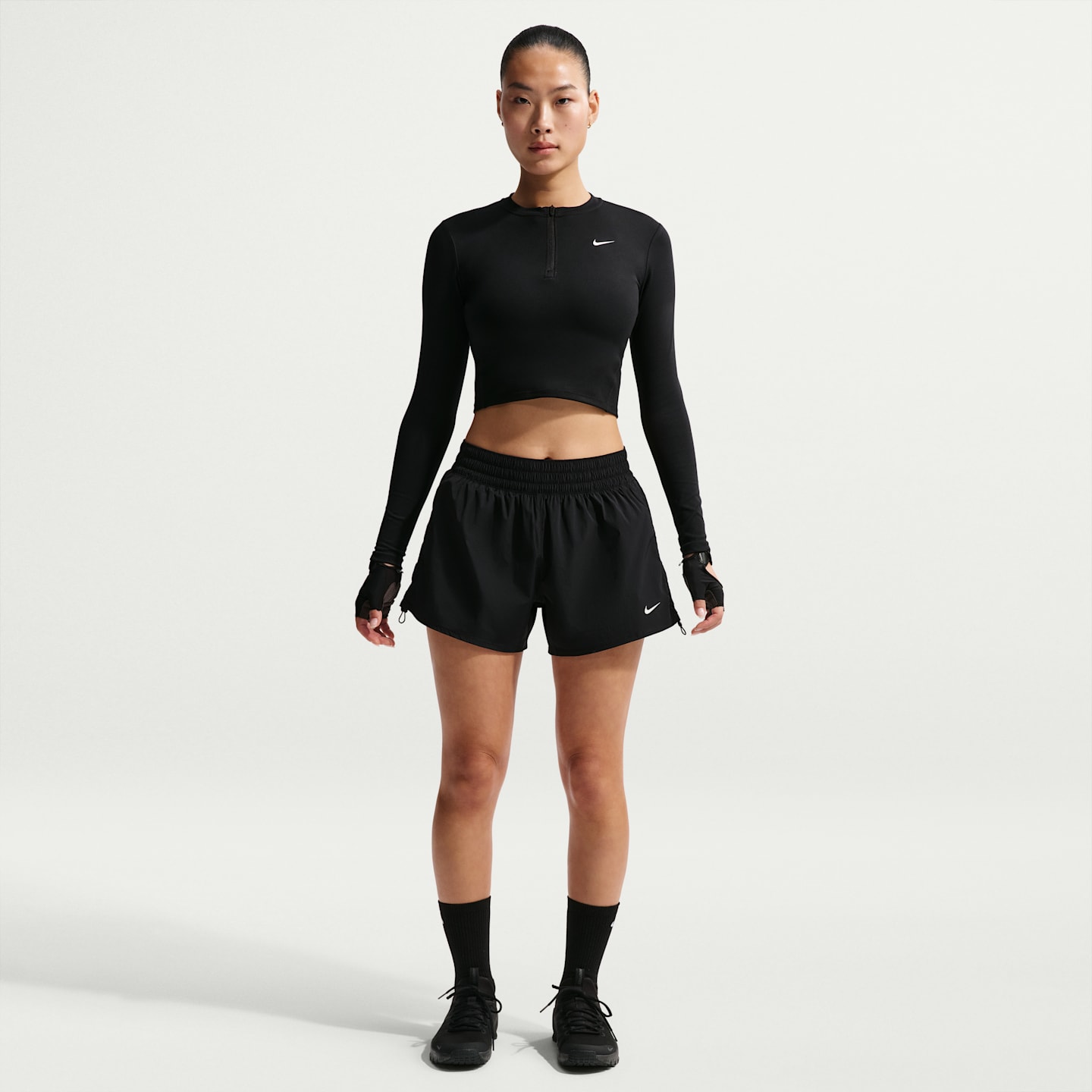 Женские шорты Nike One Women's Dri-FIT Brief-Lined High-Waisted 5" Shorts — фото 1
