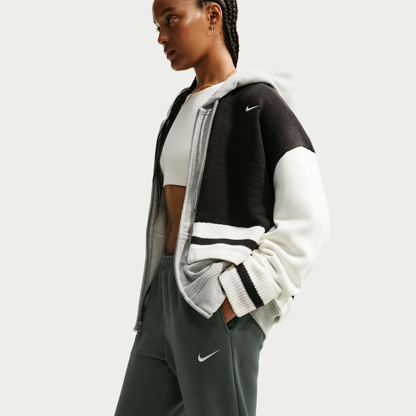 Женские брюки Nike Studio Fleece Medium Weight Women's Mid-Rise Joggers — фото 4