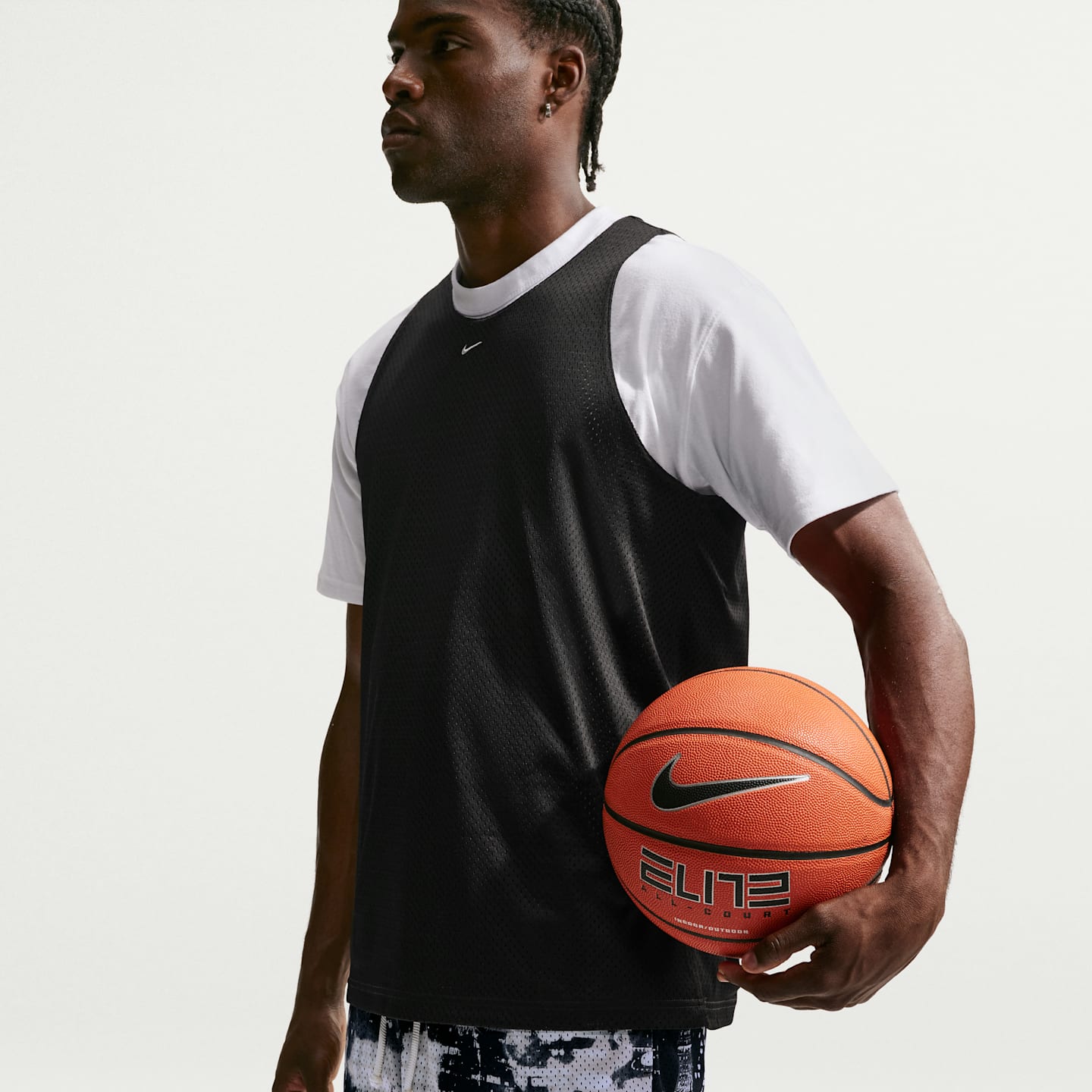 Мужские шорты Nike Standard Issue Men's Dri-FIT 5" Mesh Basketball Shorts — фото 4