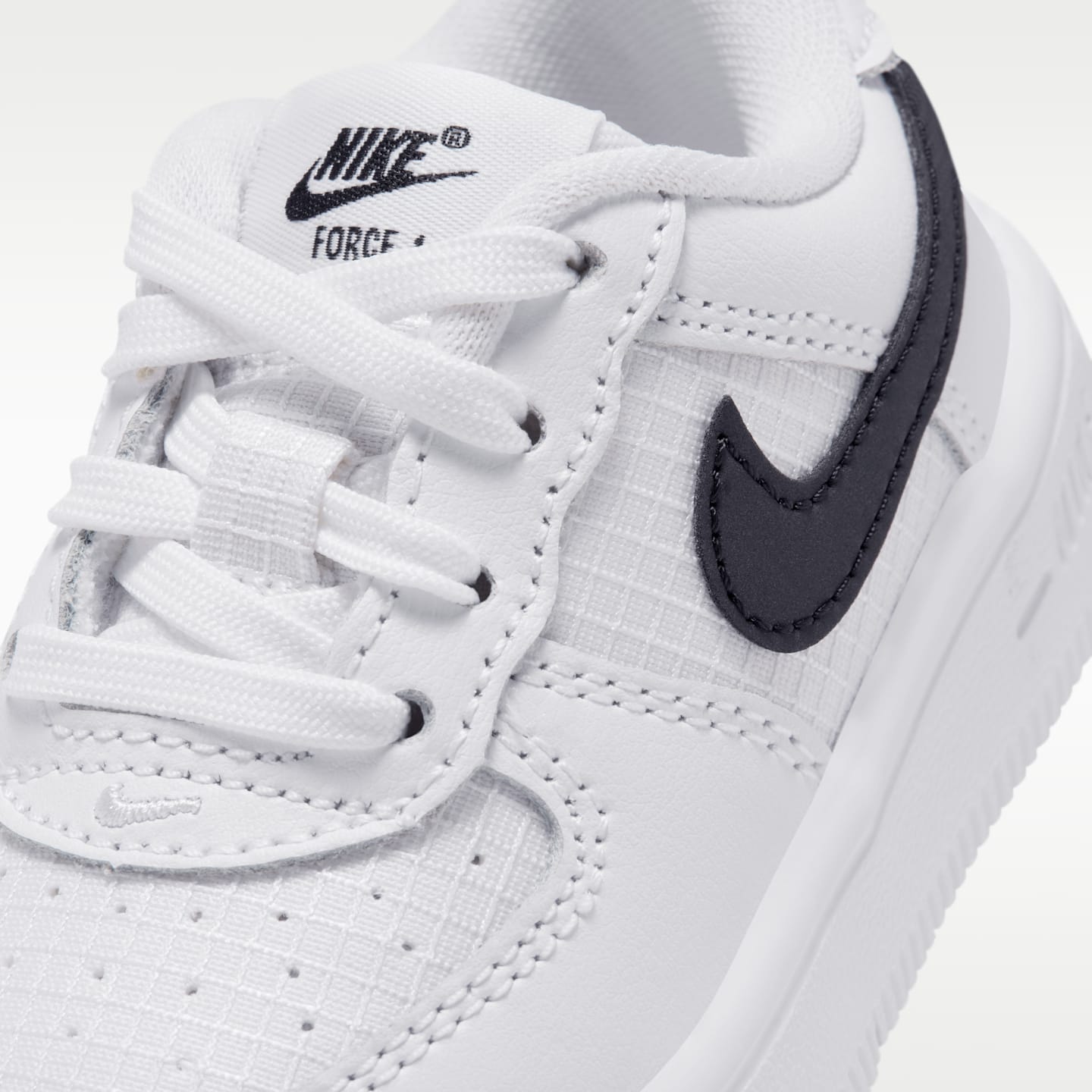 Детские кроссовки Nike Force 1 Low Tech Baby/Toddler Shoes — фото 7