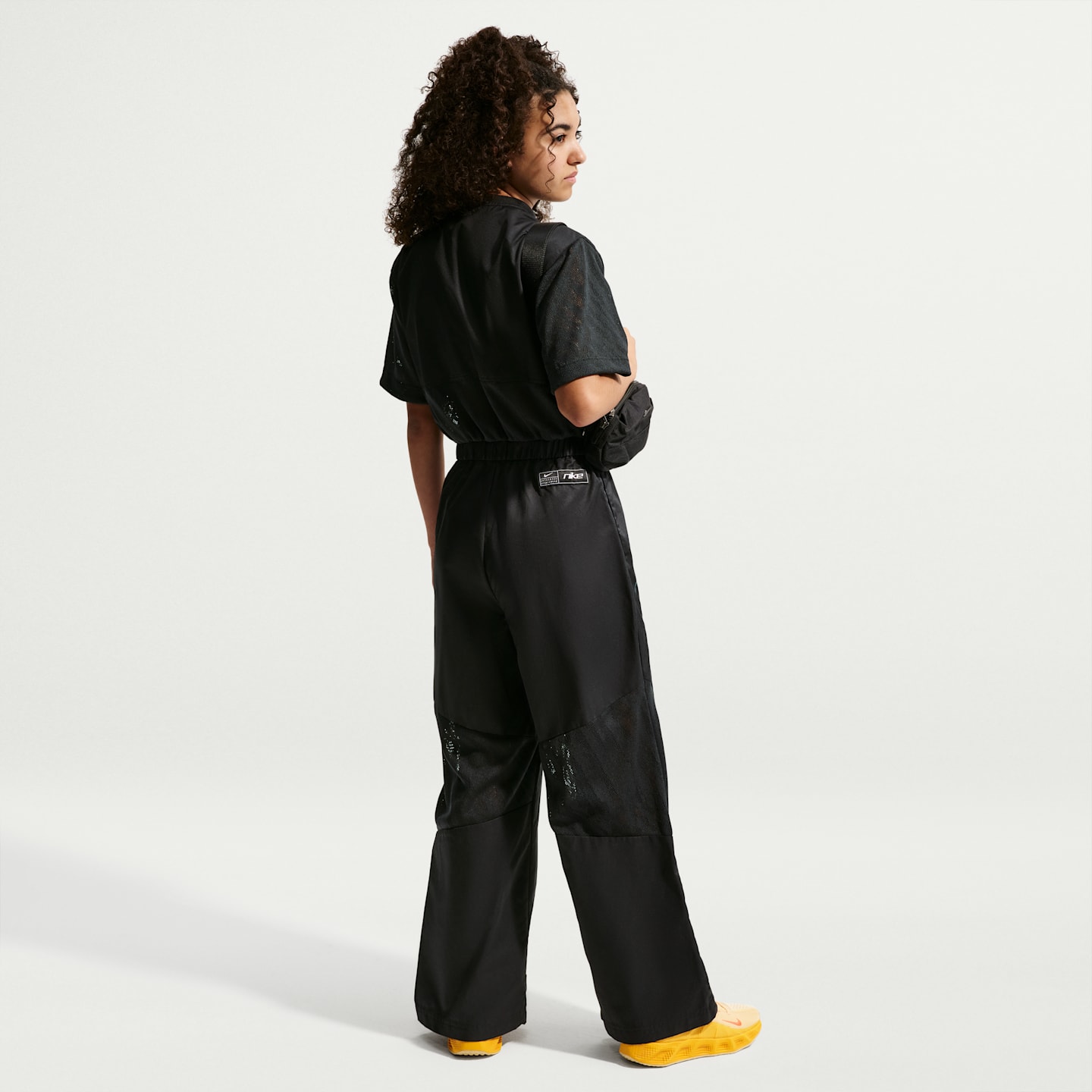 Детские комбинезоны Nike Sportswear Big Kids' (Girls') Woven Dance Jumpsuit — фото 5