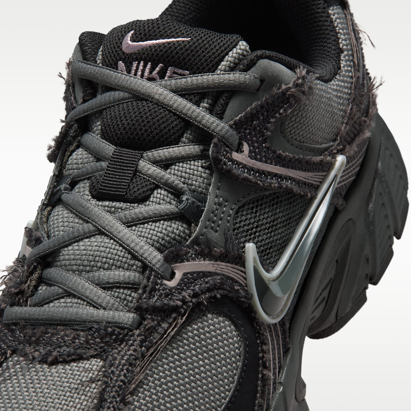 Мужские кроссовки Nike V5 RNR Suede Men's Shoes — фото 7