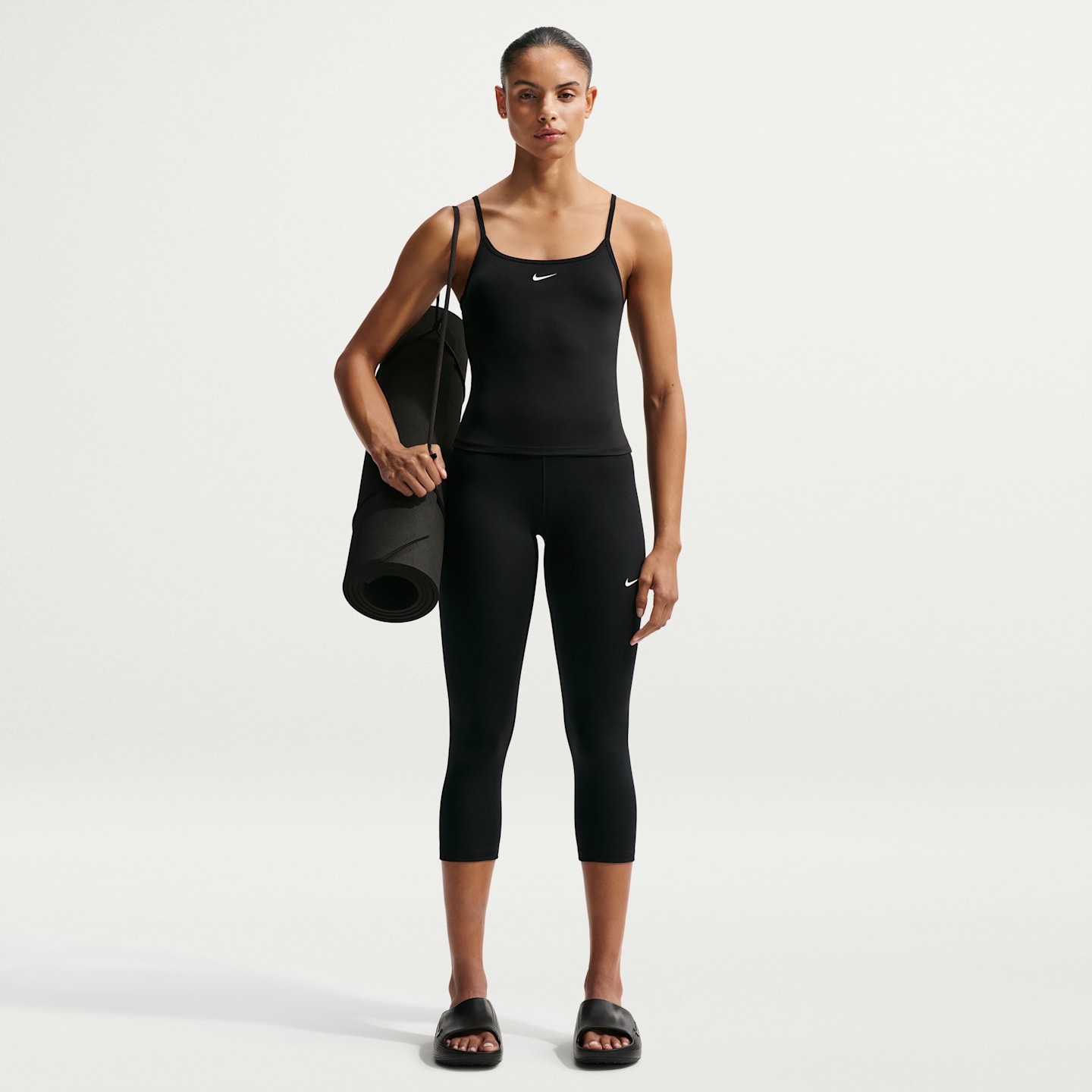Женские топы Nike One Fitted Women's Dri-FIT Cami Tank Top — фото 4