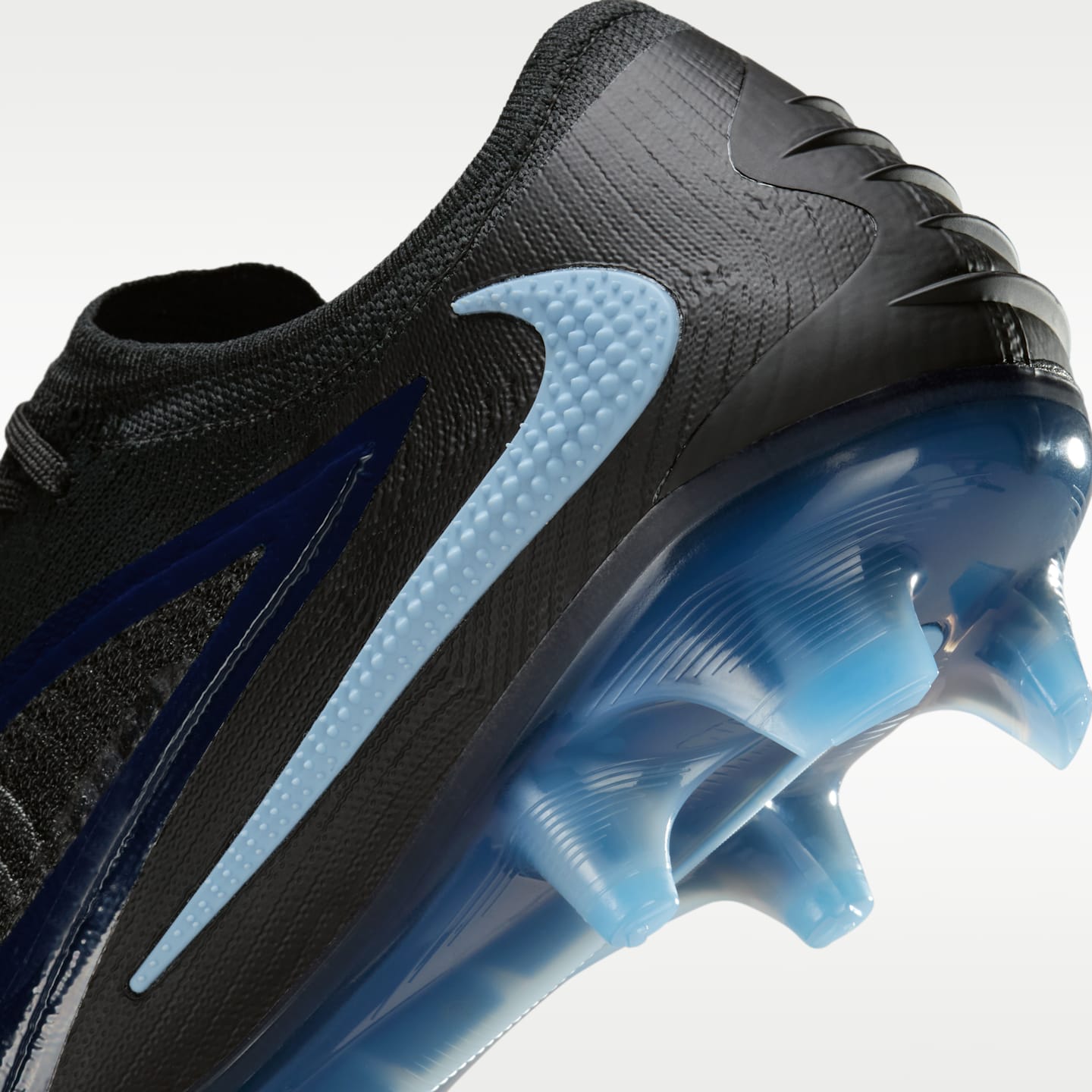 Мужские бутсы Nike Phantom 6 Low Elite "Erling Haaland" Artificial-Grass Soccer Cleats — фото 9