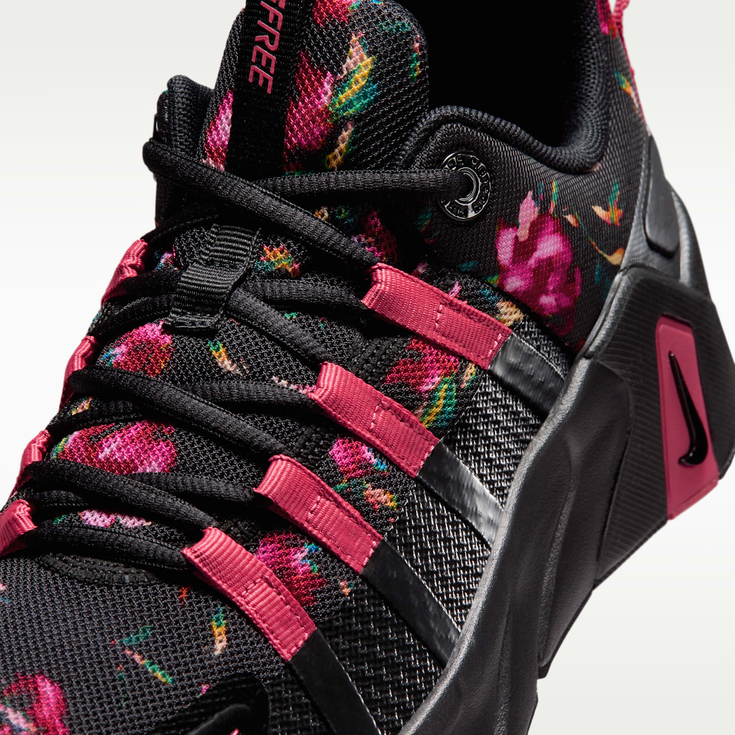 Женские кроссовки Nike Free Metcon 7 SE Women's Training Shoes — фото 7