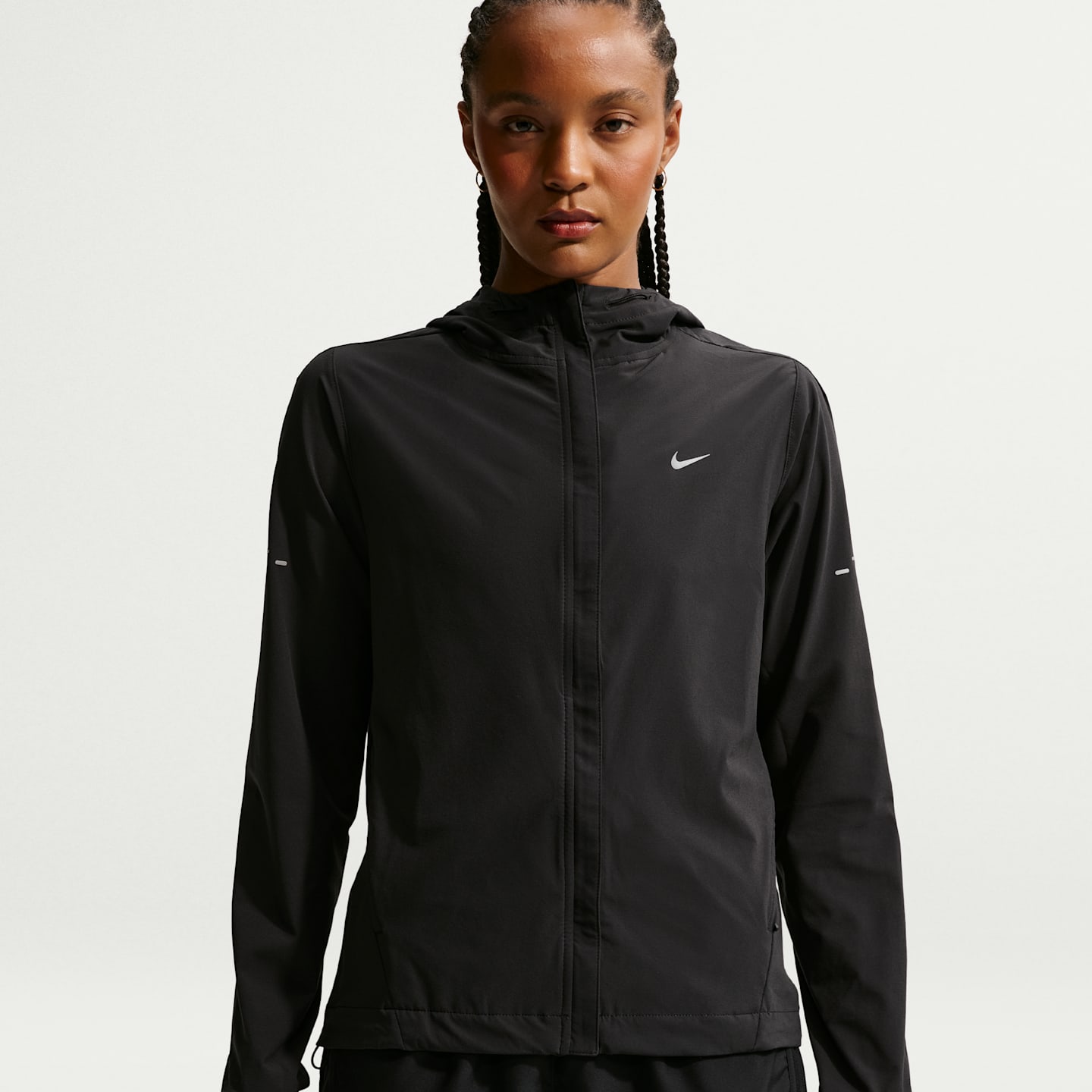 Женские куртки Nike Swift Women's Repel Packable Running Jacket — фото 1