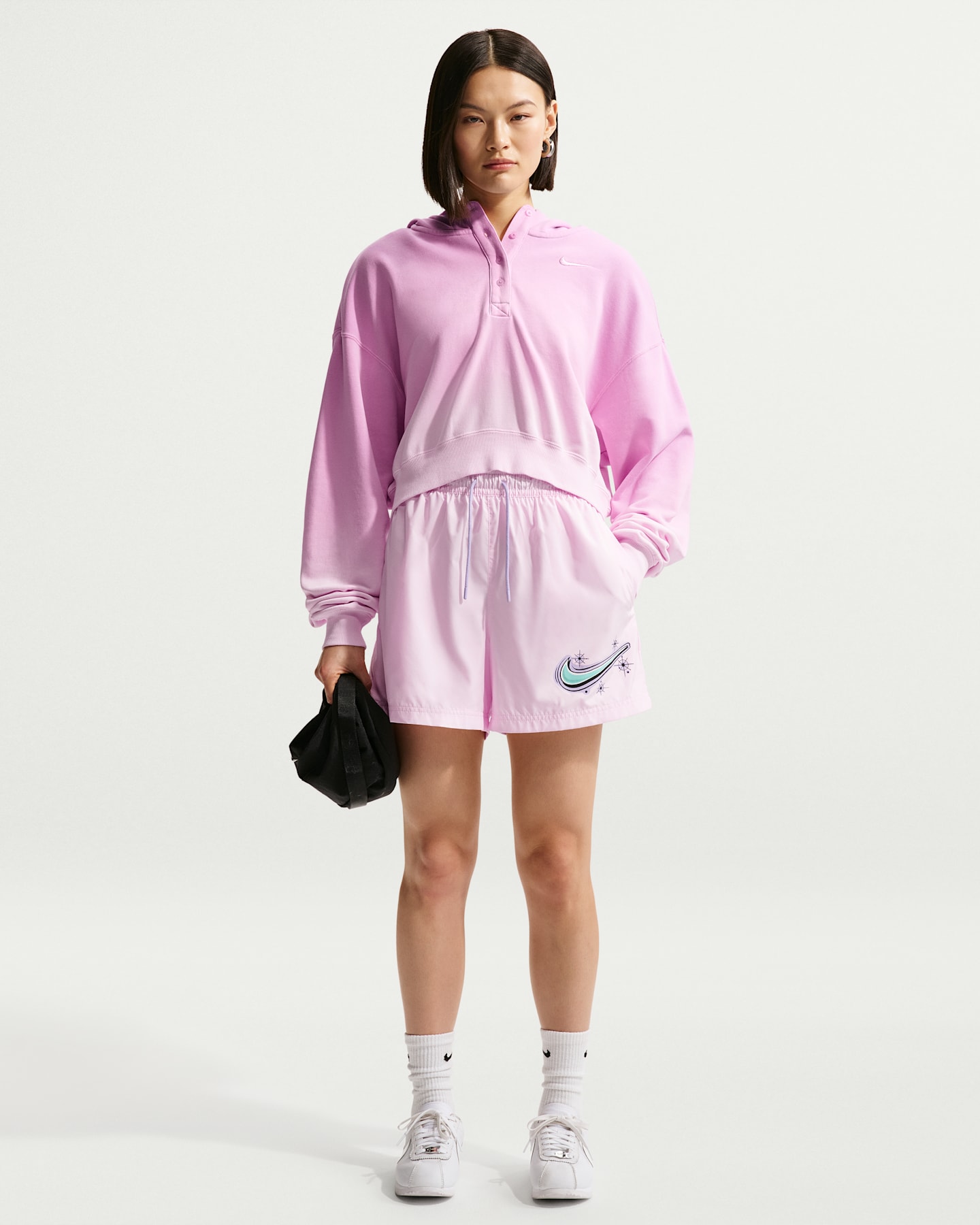 Женские шорты Nike Sportswear Essentials Women's Mid-Rise Woven Shorts — фото 6