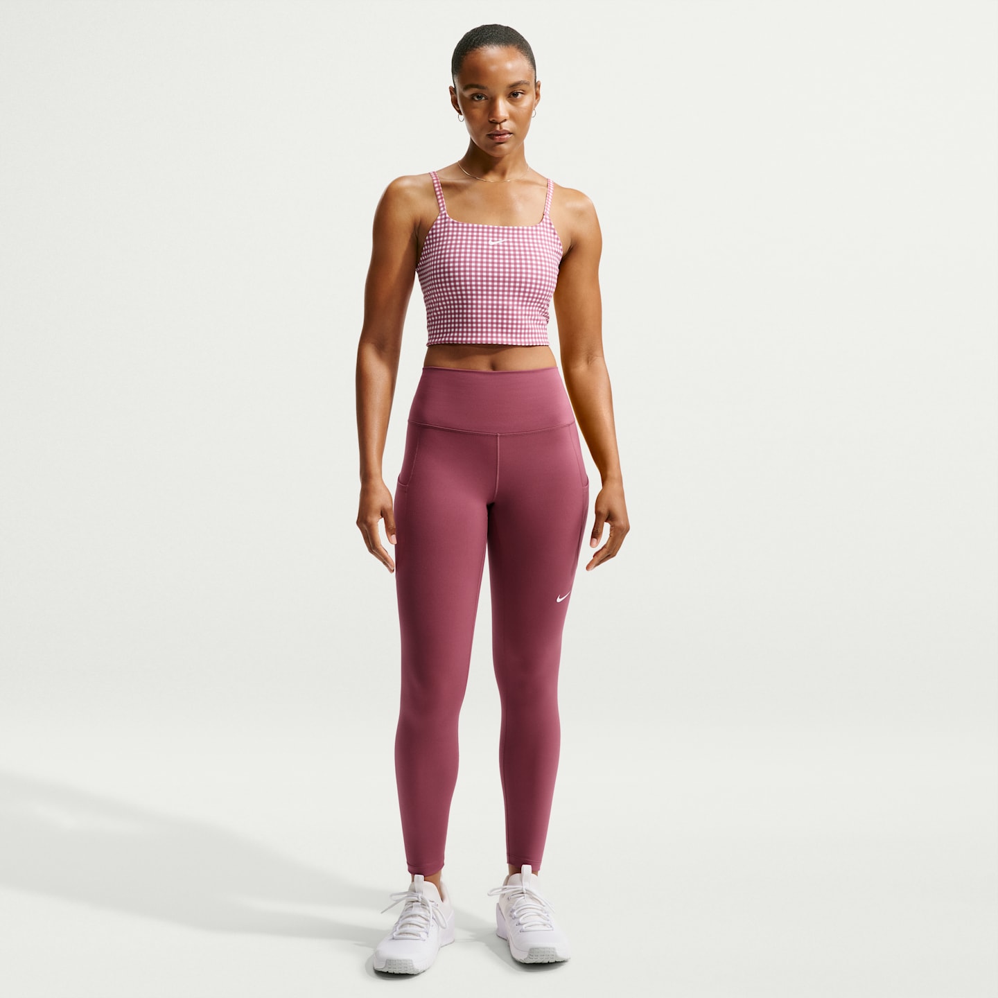 Спортивное бра One Longline, уплотнённая чашка — Nike — фото 4