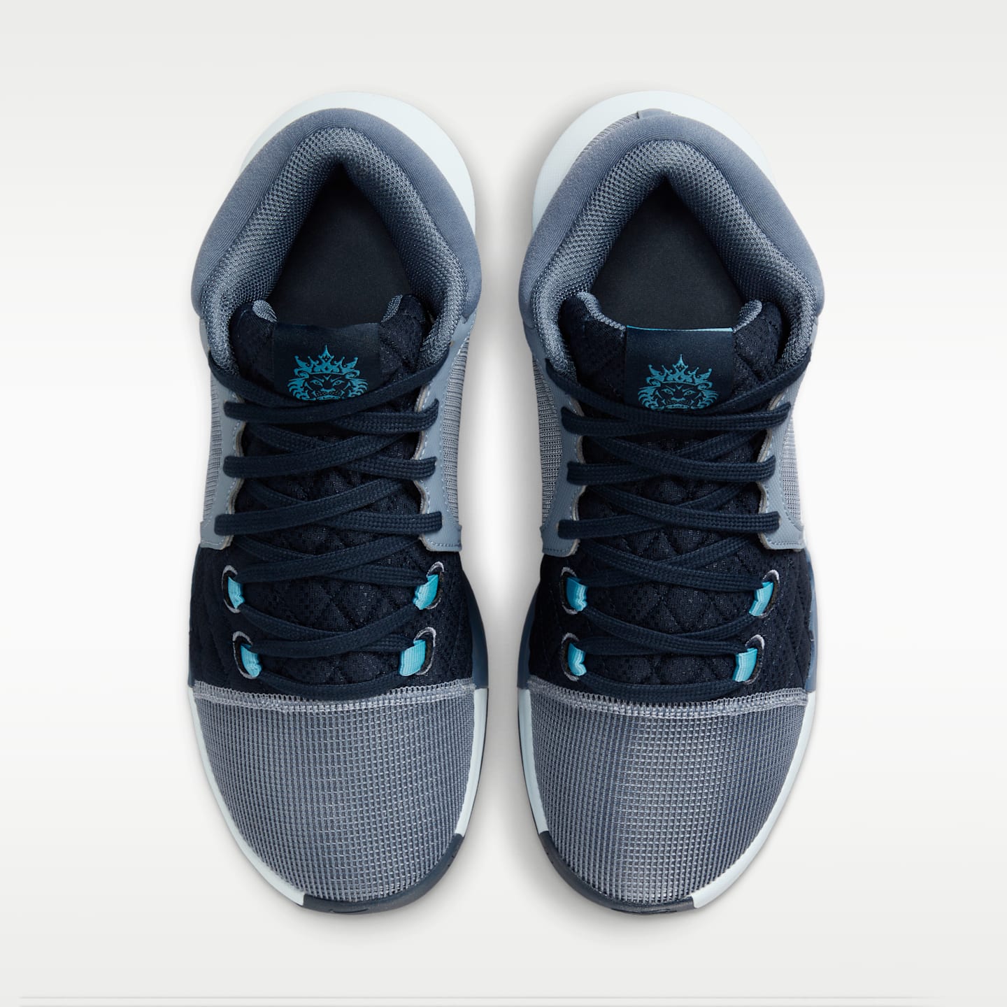 Женские кроссовки Nike LeBron Witness 8 Basketball Shoes — фото 4