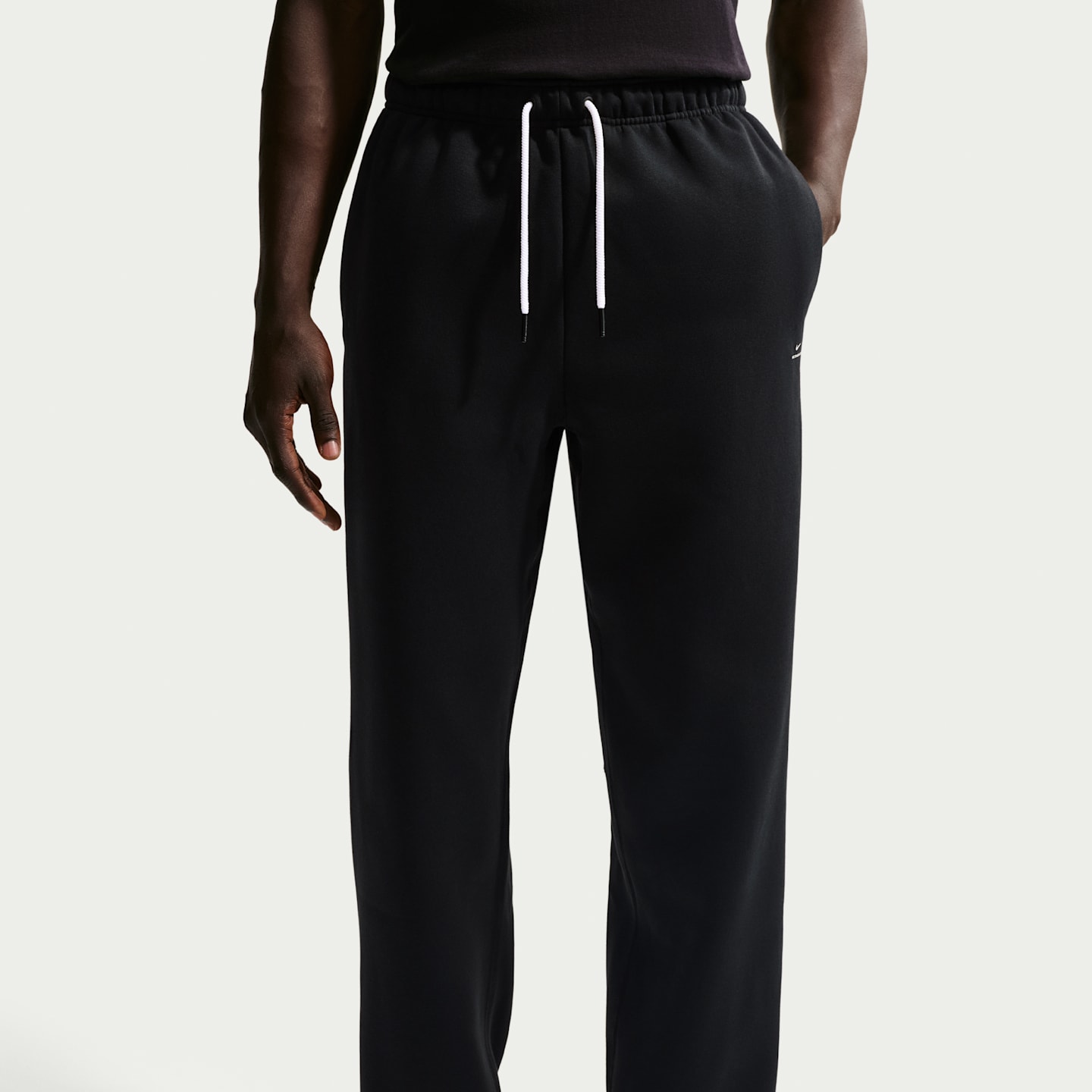 Мужские брюки Nike Standard Issue Men's Therma-FIT Brushed Open-Hem Basketball Pants — фото 2