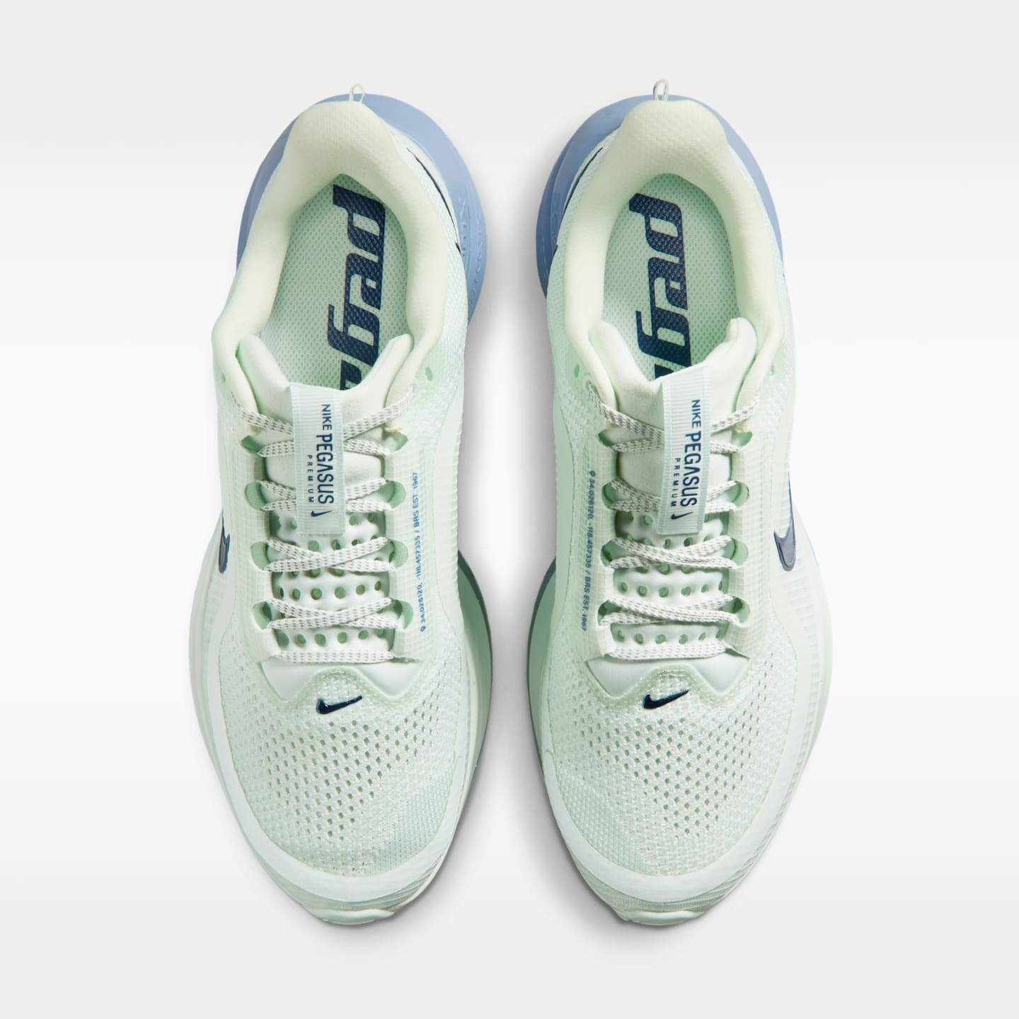 Женские кроссовки Nike Pegasus Premium Women's Road Running Shoes — фото 4
