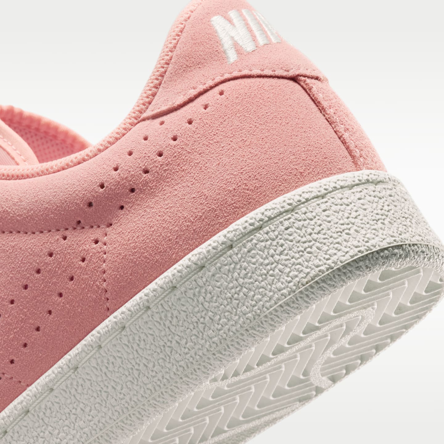 Женские кроссовки Nike Tennis Classic Women's Shoes — фото 8