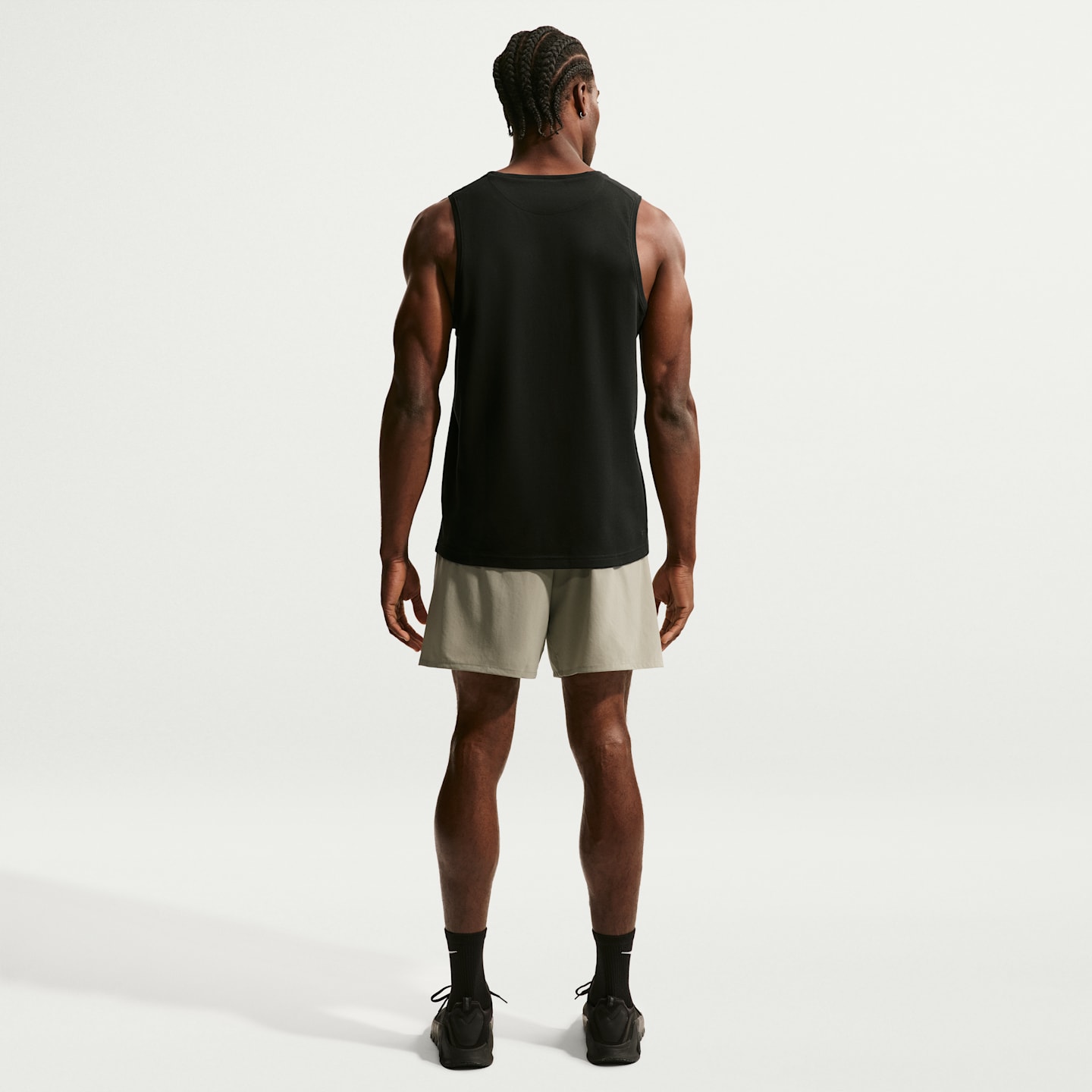 Мужские топы Nike Primary Men's Dri-FIT Versatile Tank — фото 5