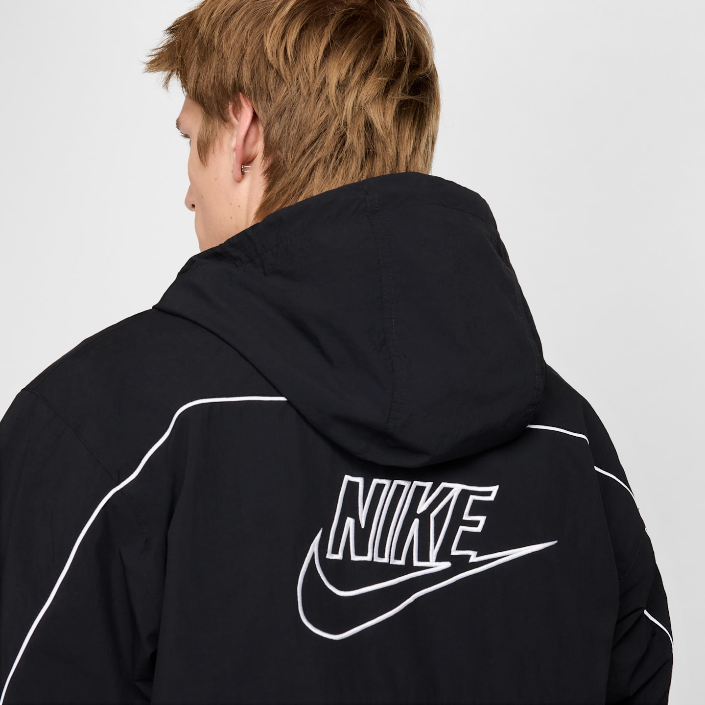 Мужские куртки Nike Club Men's Hooded Jacket — фото 5