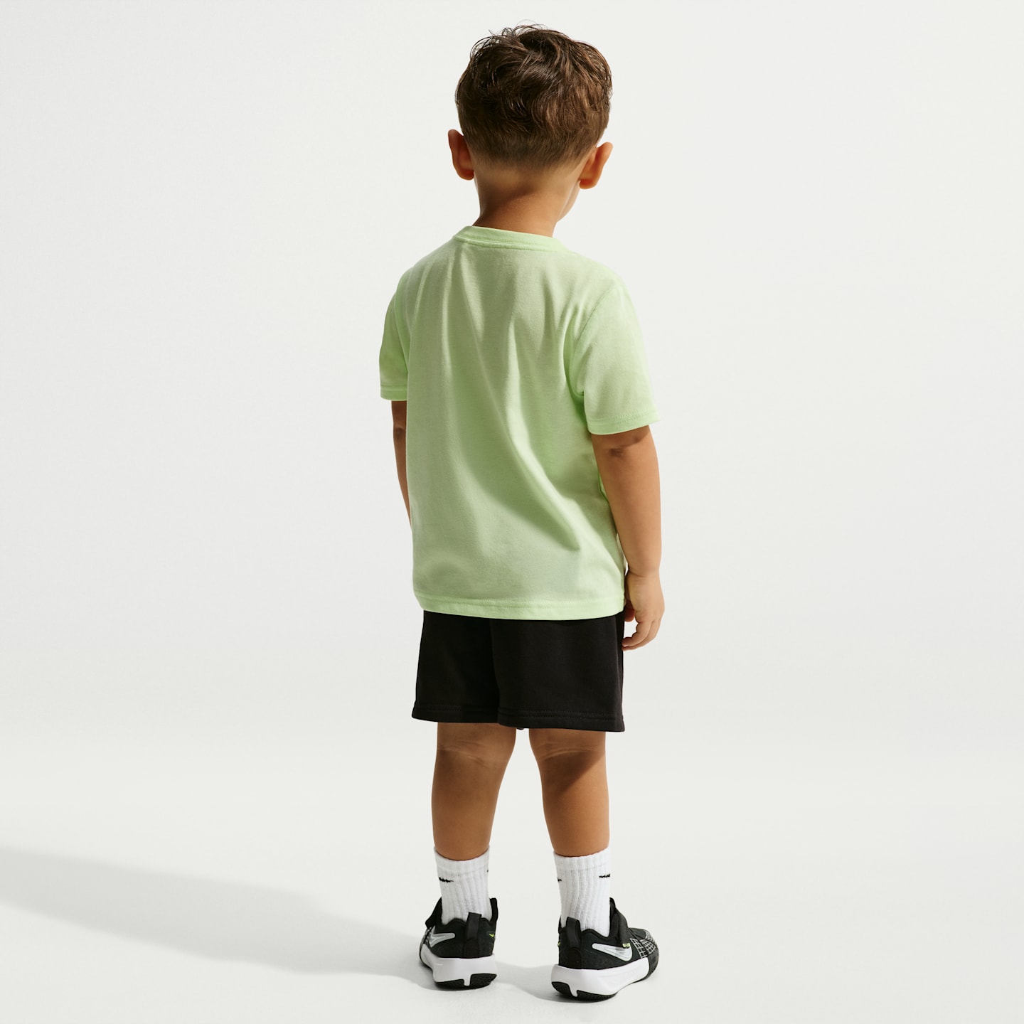 Детские шорты Nike Sportswear In The Zone Toddler 2-Piece Relaxed French Terry Shorts Set — фото 7