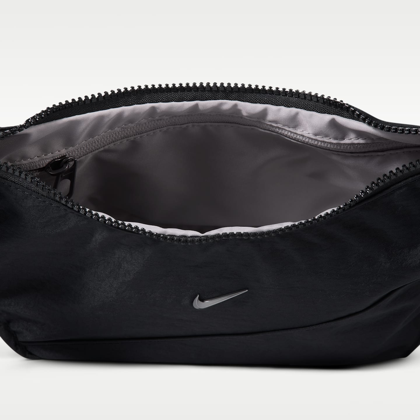 Женские сумки Nike Aura Crescent Crossbody Bag (4L) — фото 4