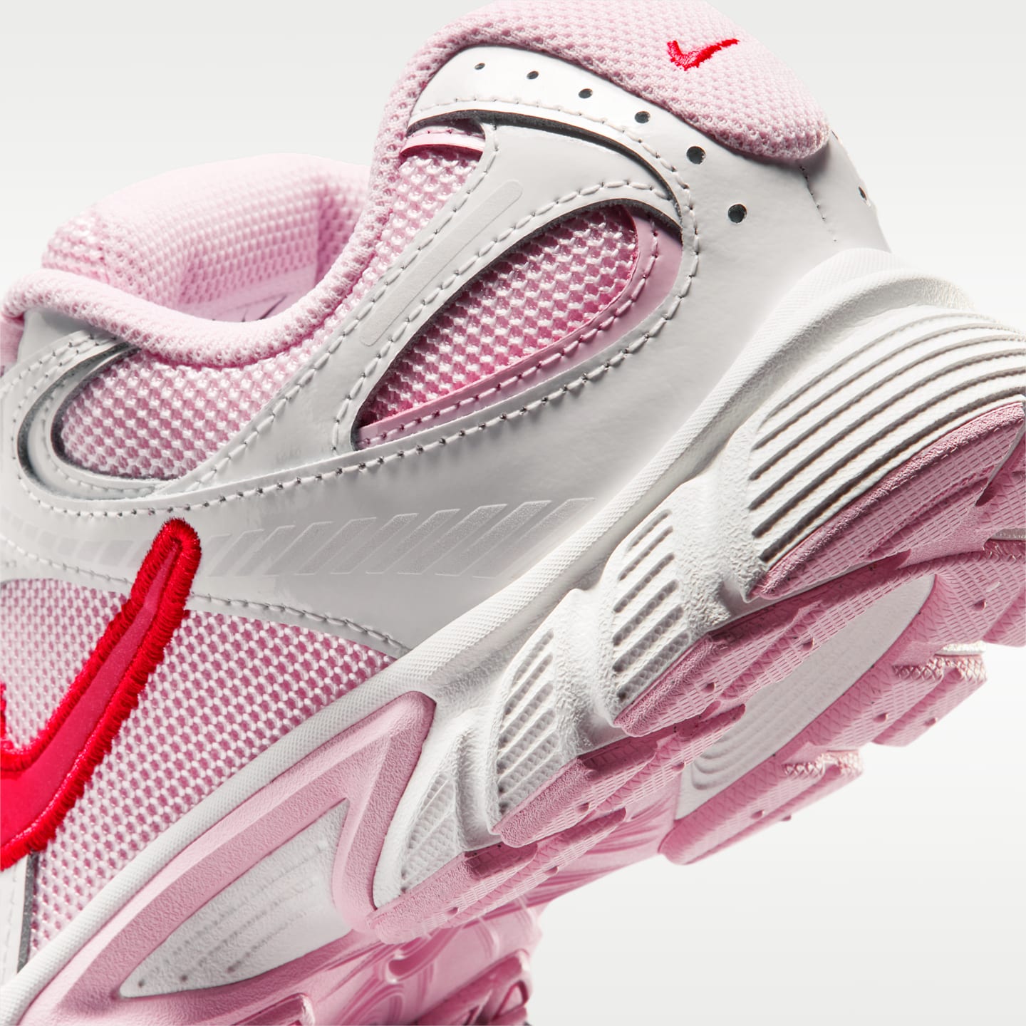 Детские кроссовки Nike V5 RNR Big Kids' Shoes — фото 8