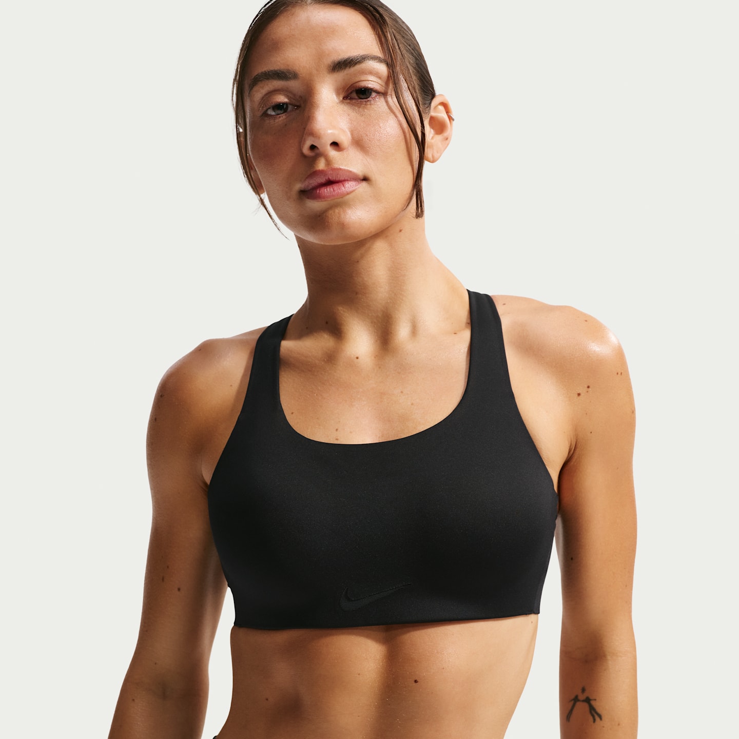 Спортивное бра Rival Ultrahigh, уплотнённая чашка, с поддержкой — Nike — фото 1