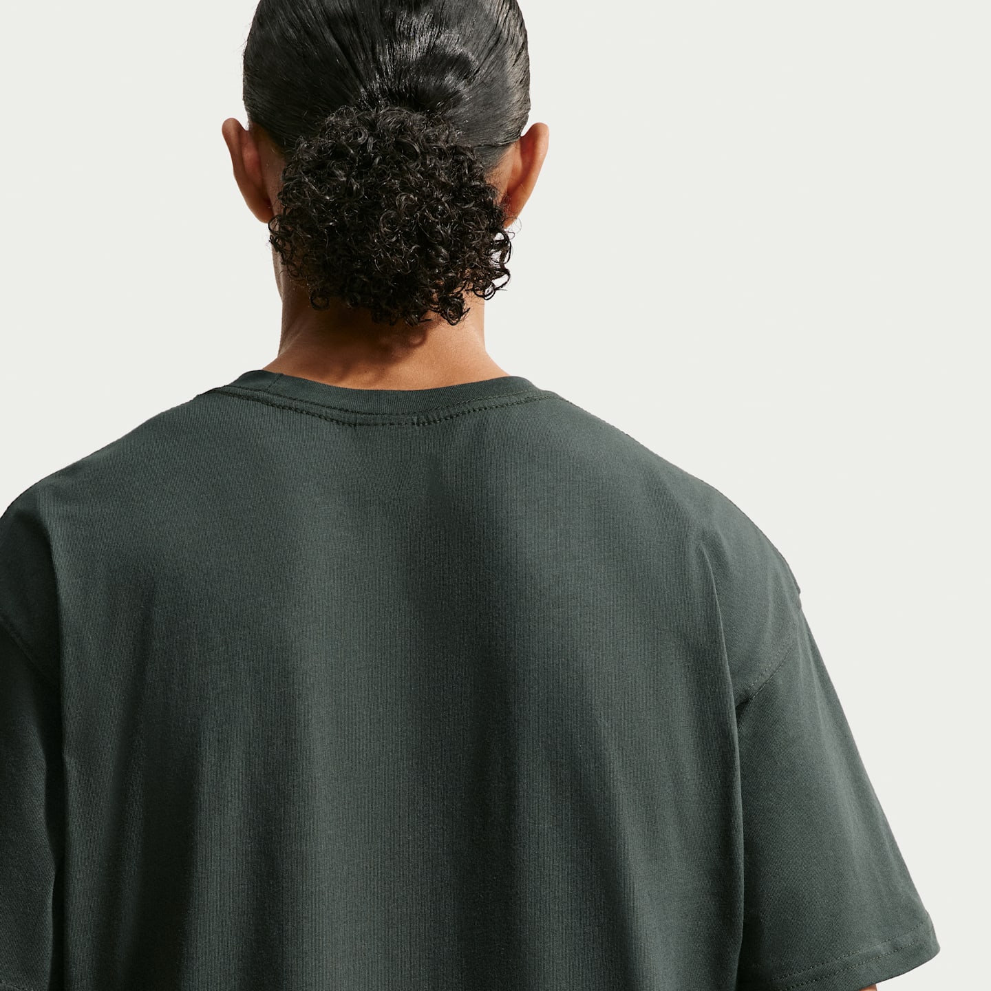 Мужские футболки Nike Sportswear "Sunset" Men's Short-Sleeve T-Shirt — фото 2