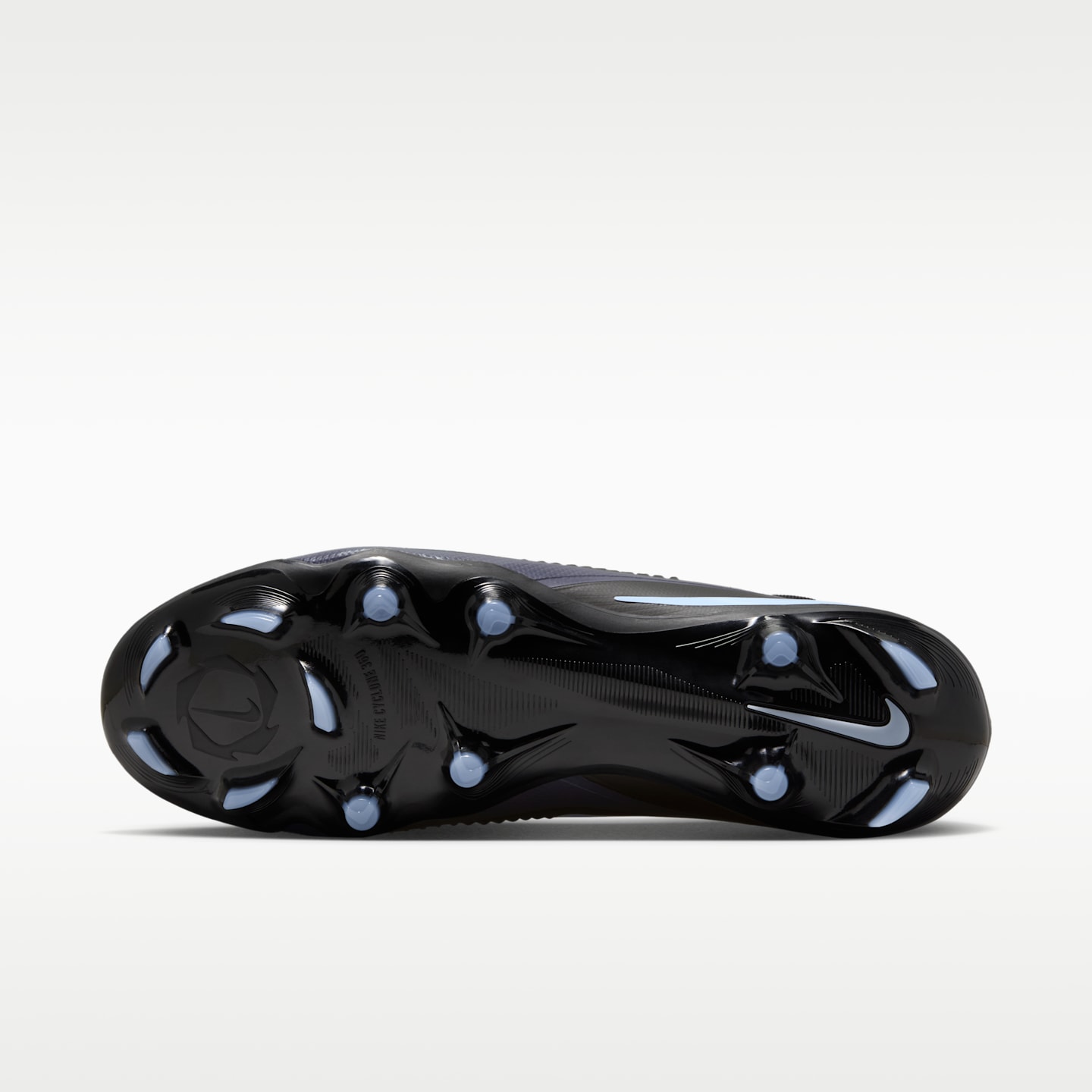 Мужские бутсы Nike Phantom 6 Low Pro Artificial-Grass Soccer Cleats — фото 2