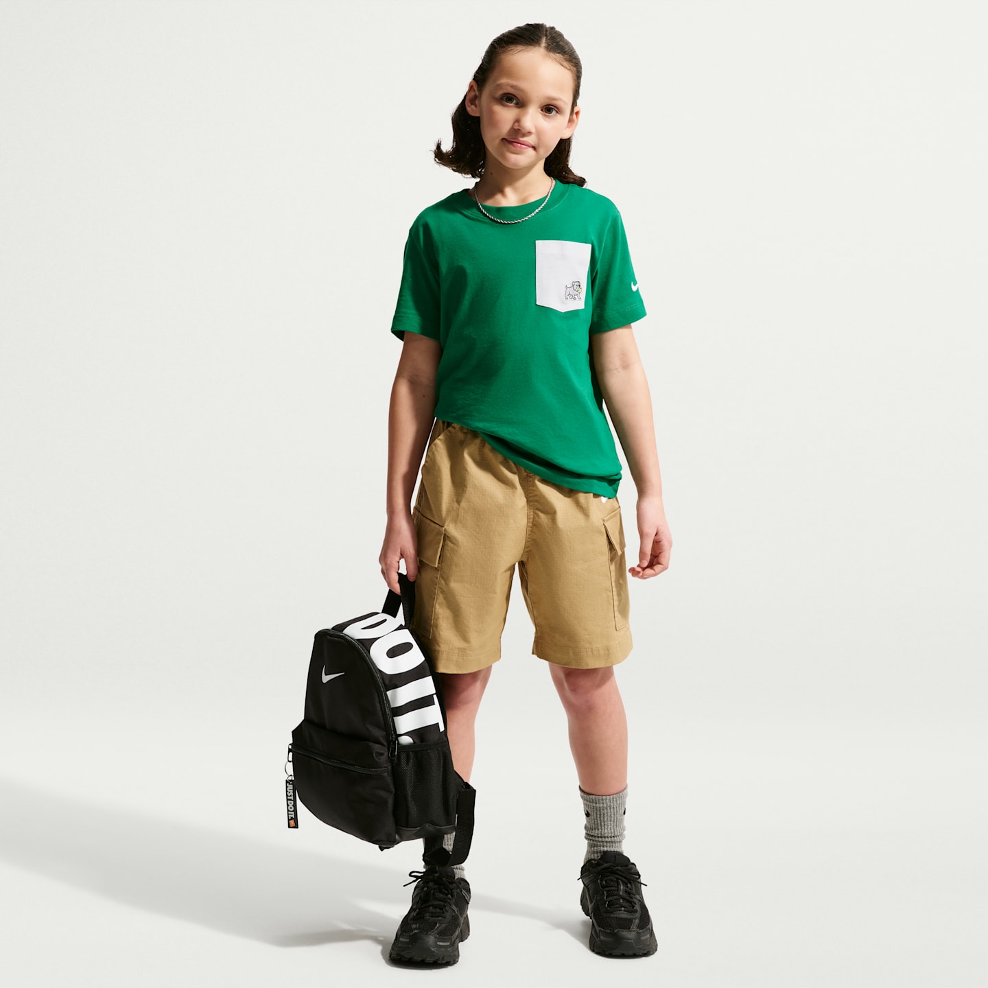 Детские футболки Nike Sportswear Big Kids' Pocket T-Shirt — фото 4