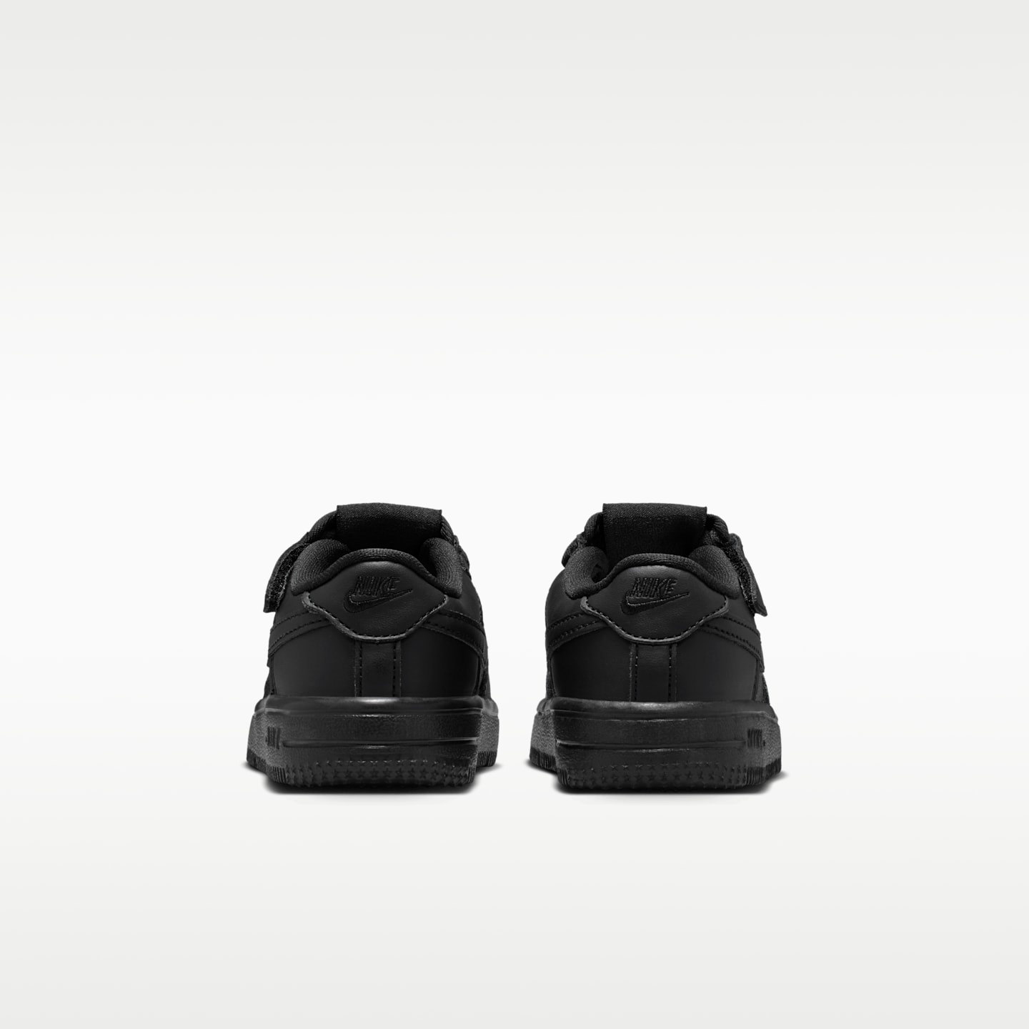 Детские кроссовки Nike Force 1 Low EasyOn Suede Little Kids' Shoes — фото 6