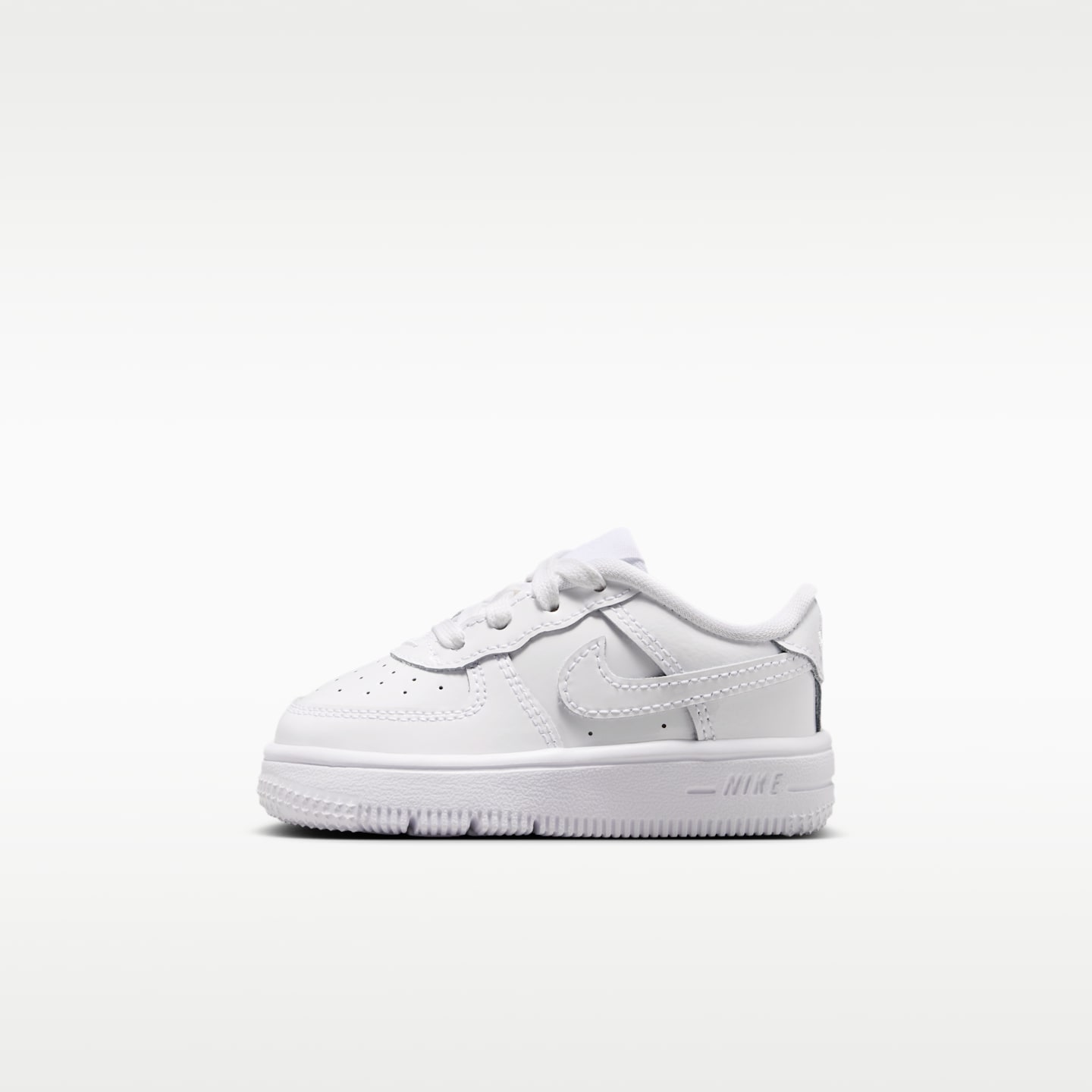 Детские кроссовки Nike Force 1 Low Patent Leather Baby/Toddler Shoes — фото 1