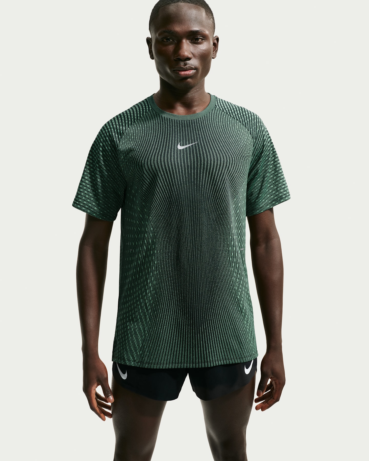 Мужские топы Nike Stride Aero-FIT Men's Short-Sleeve Running Top — фото 6