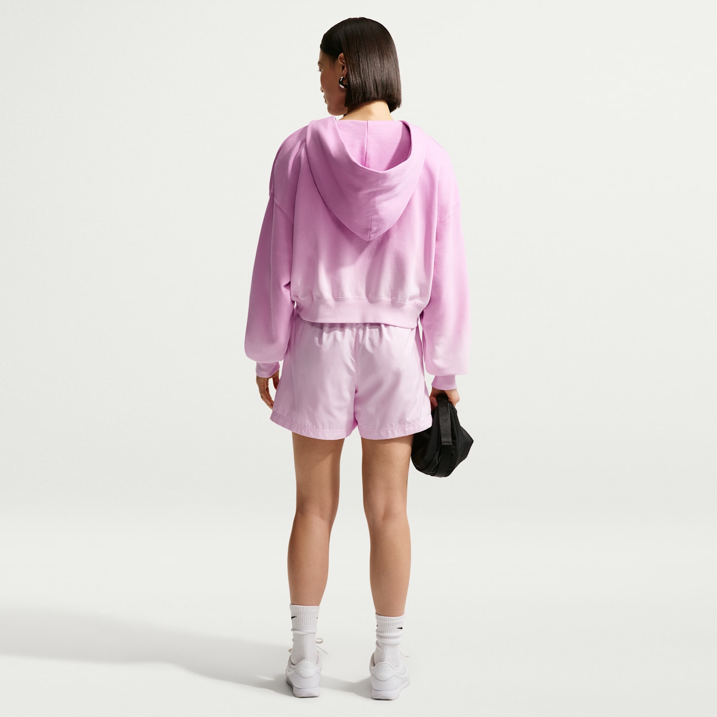 Женские шорты Nike Sportswear Essentials Women's Mid-Rise Woven Shorts — фото 5