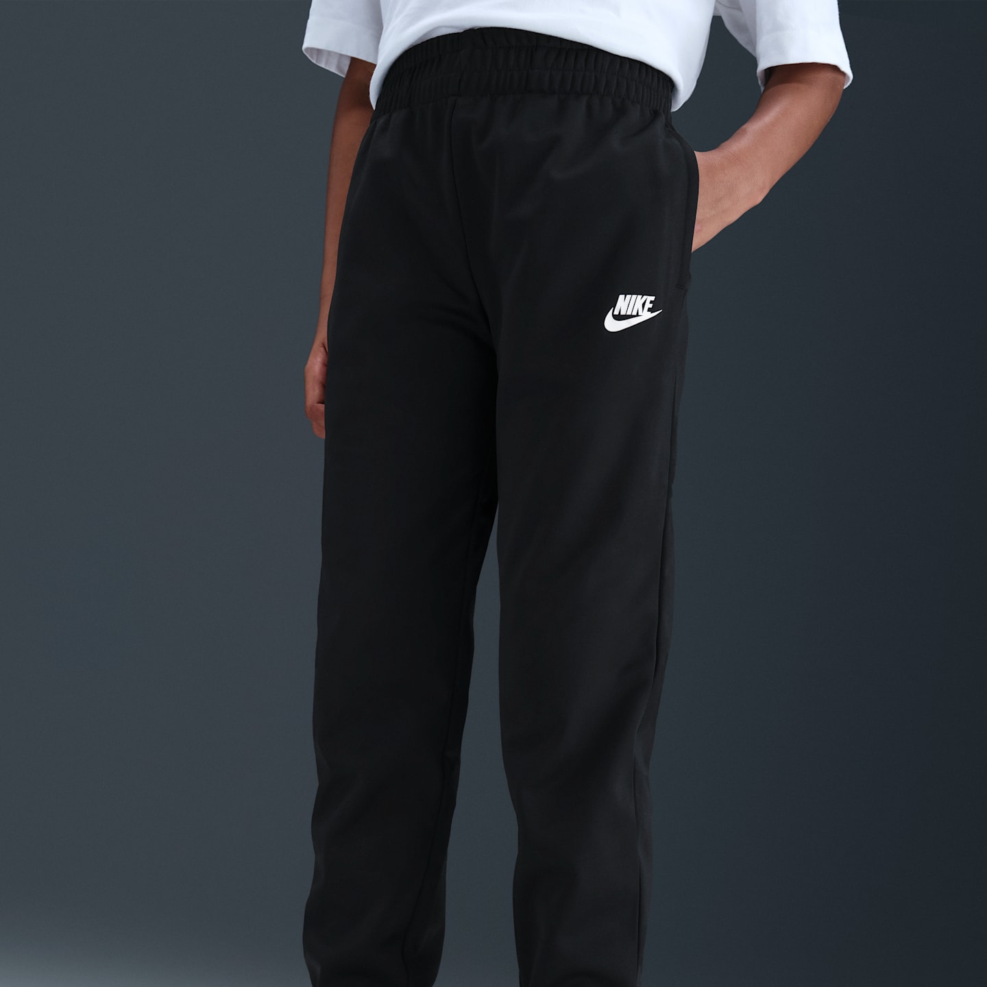 Детские кроссовки Nike Sportswear Big Kids' Dri-FIT Tracksuit — фото 4