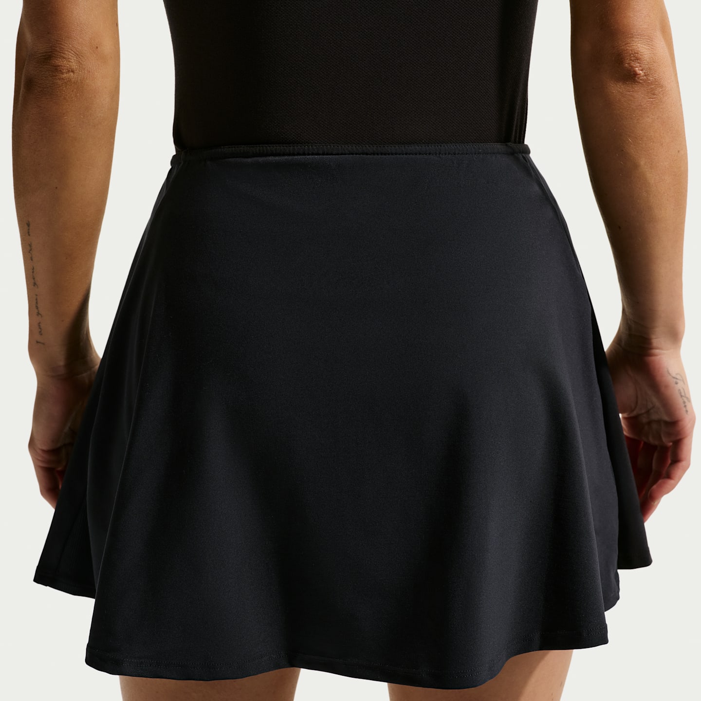 Женские юбки Nike Victory Women's Dri-FIT Short Flouncy Tennis Skirt — фото 3