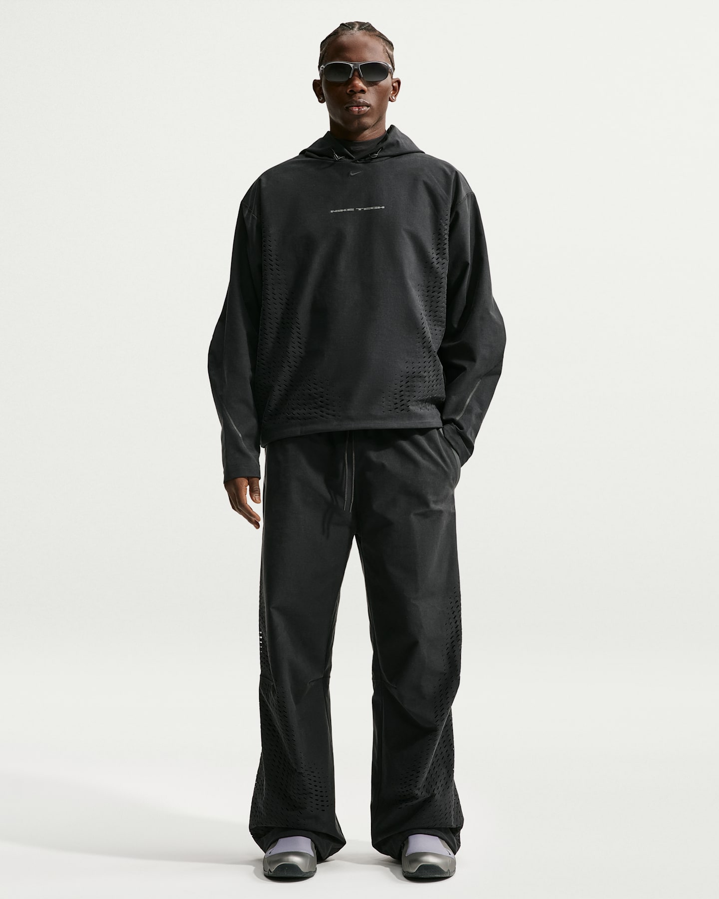 Мужские брюки Nike Tech Men's Dri-FIT Shori Knit Open-Hem Pants — фото 13