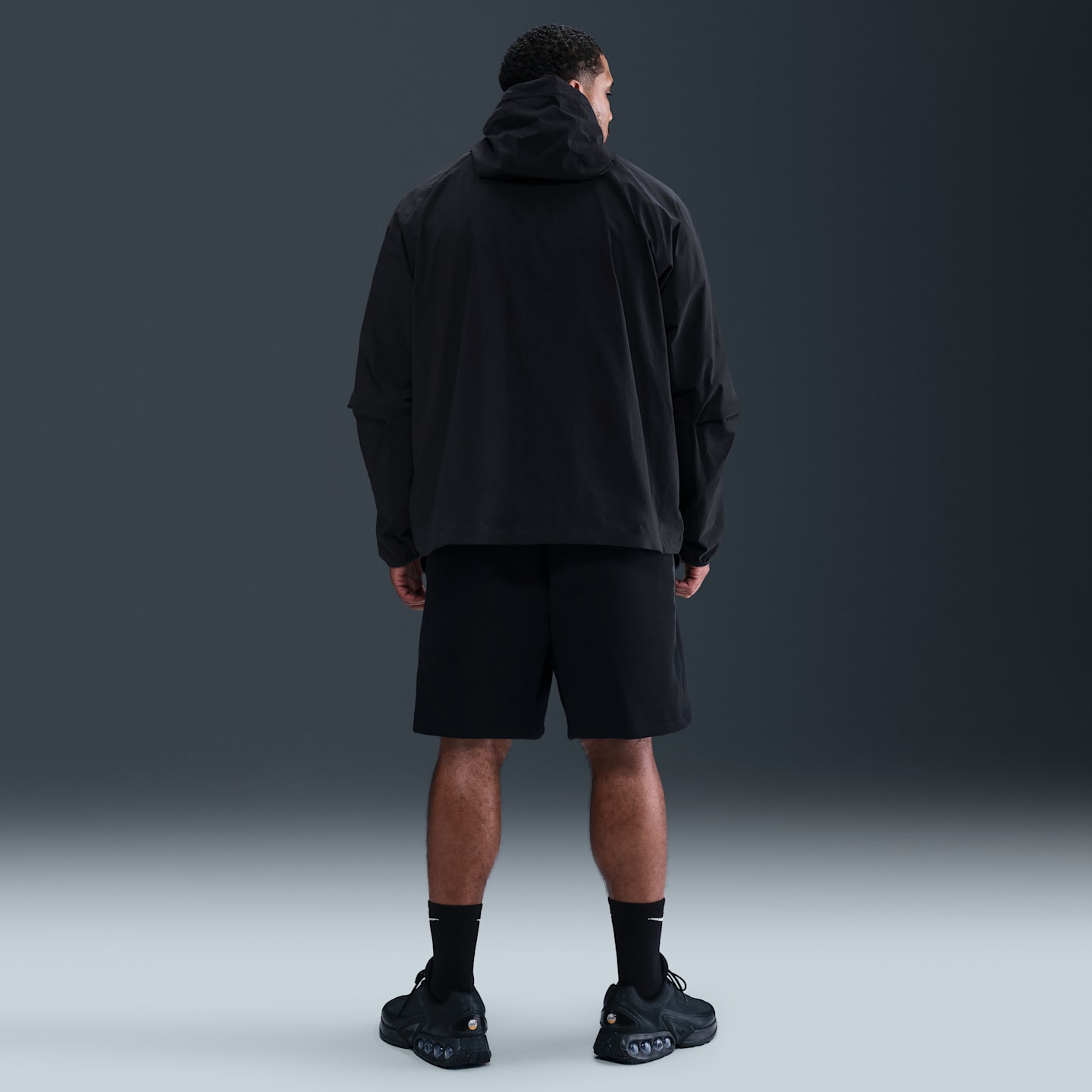 Мужские шорты Nike Tech Men's Fleece Shorts — фото 9