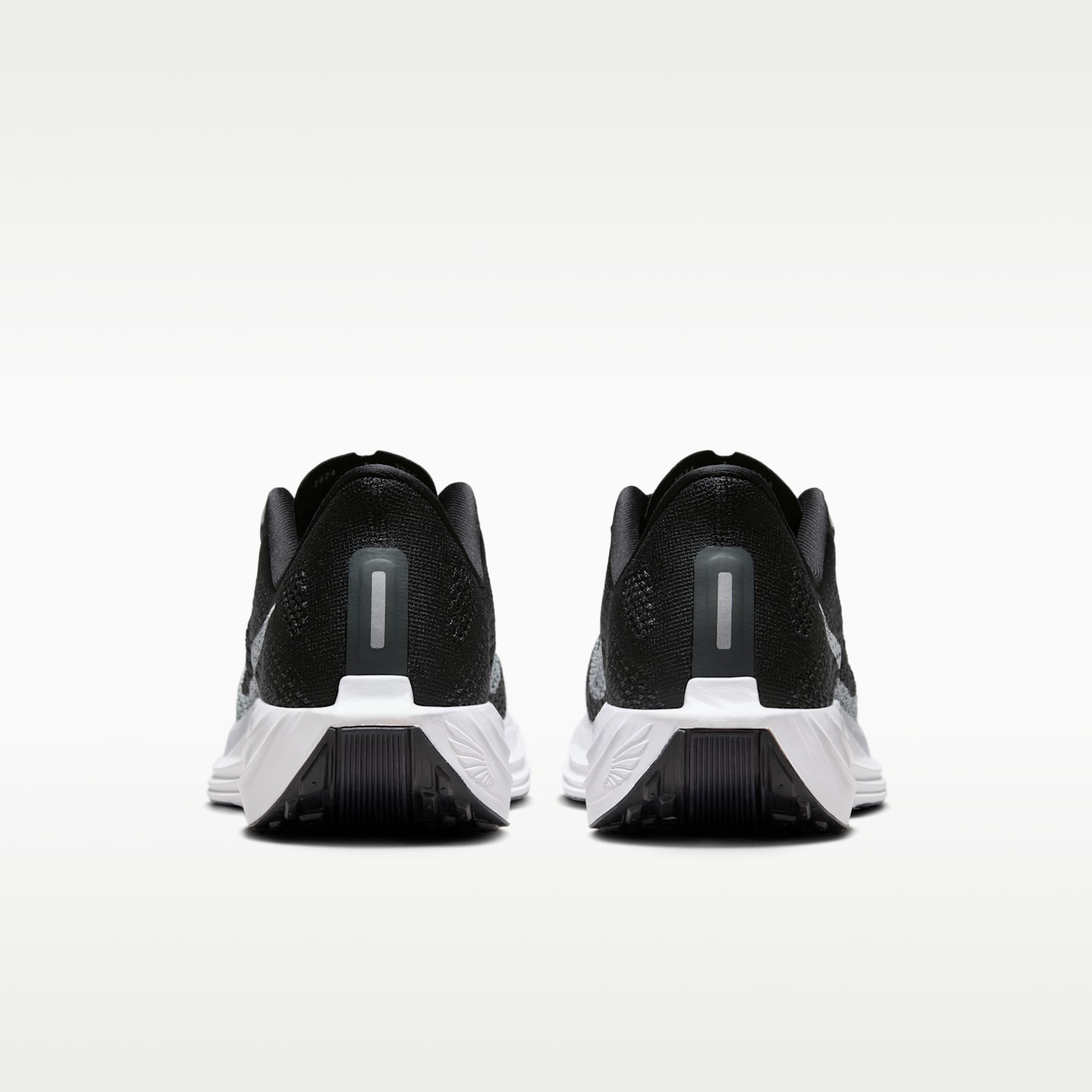 Женские кроссовки Nike Pegasus Plus Women's Road Running Shoes — фото 6