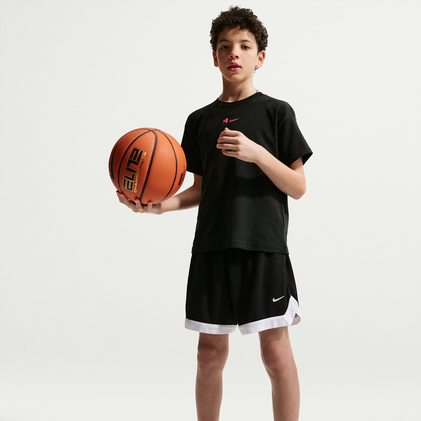 Детские шорты Nike A'ja Wilson Big Kids' Dri-FIT Basketball Shorts — фото 4